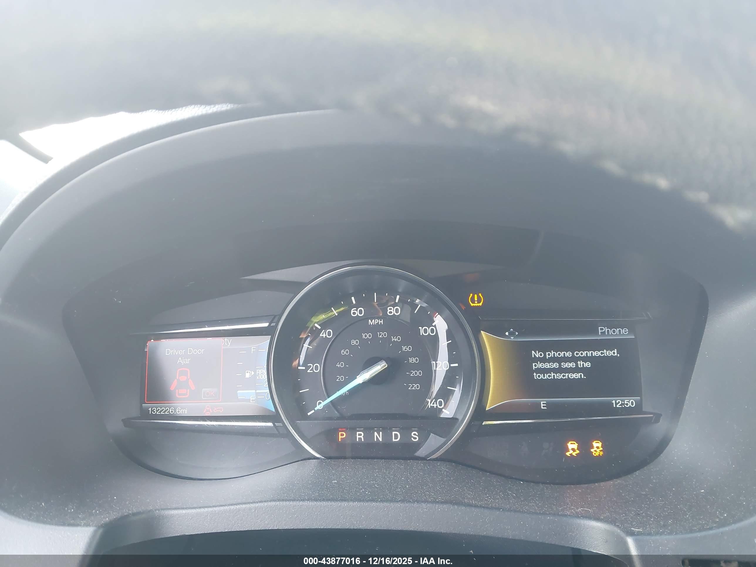 FORD EXPLORER image 7