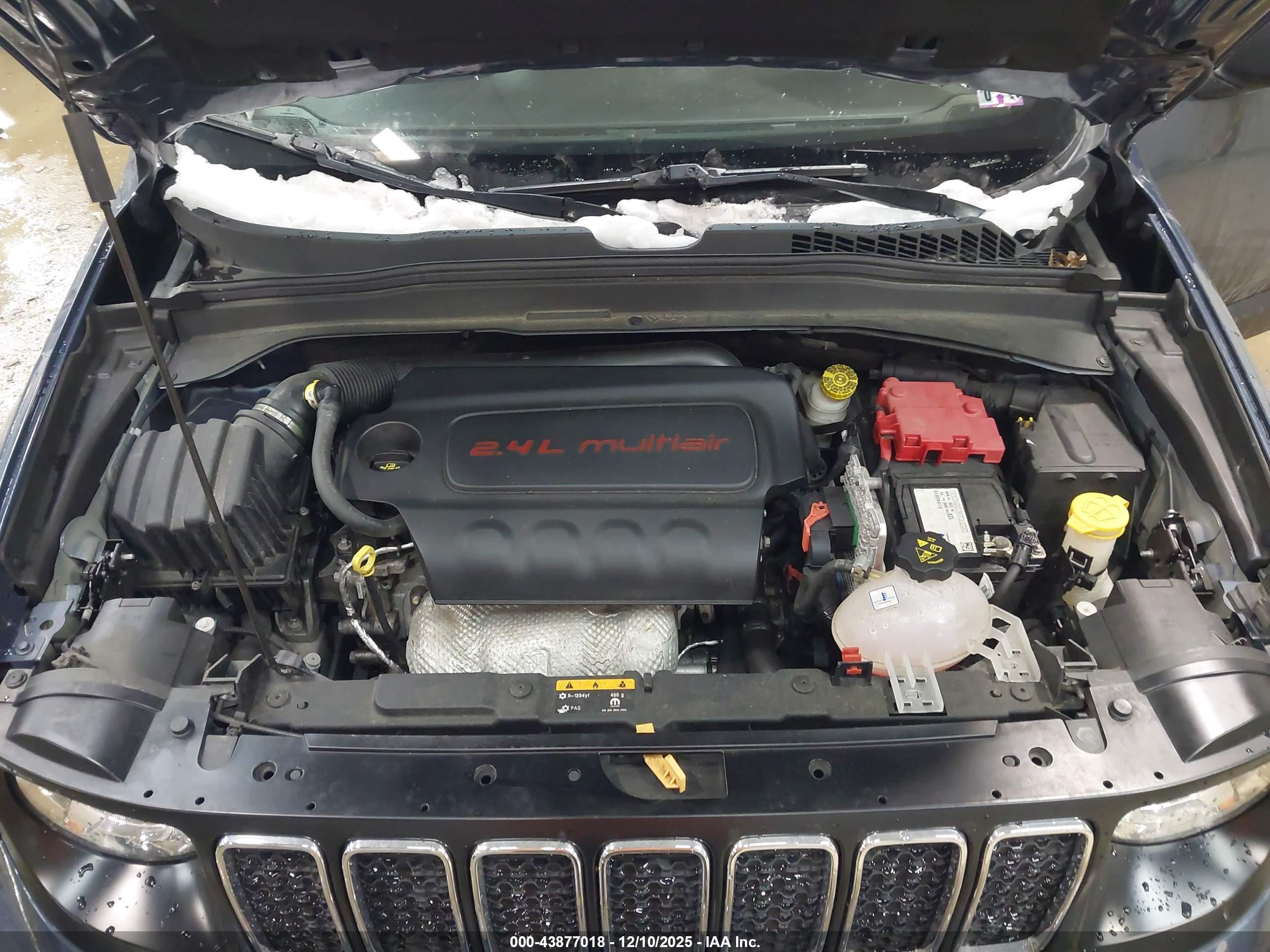 JEEP RENEGADE image 10