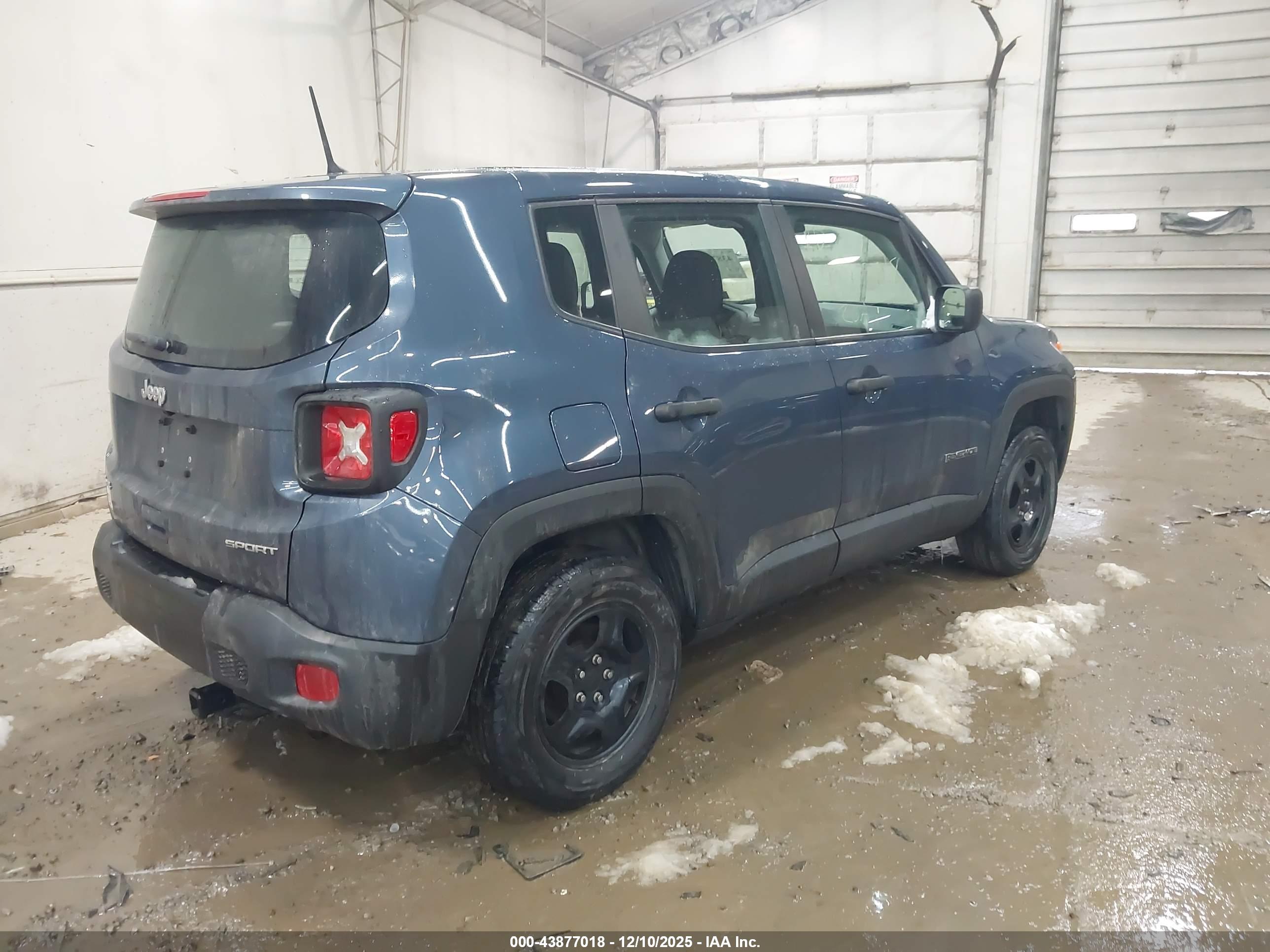 JEEP RENEGADE image 4