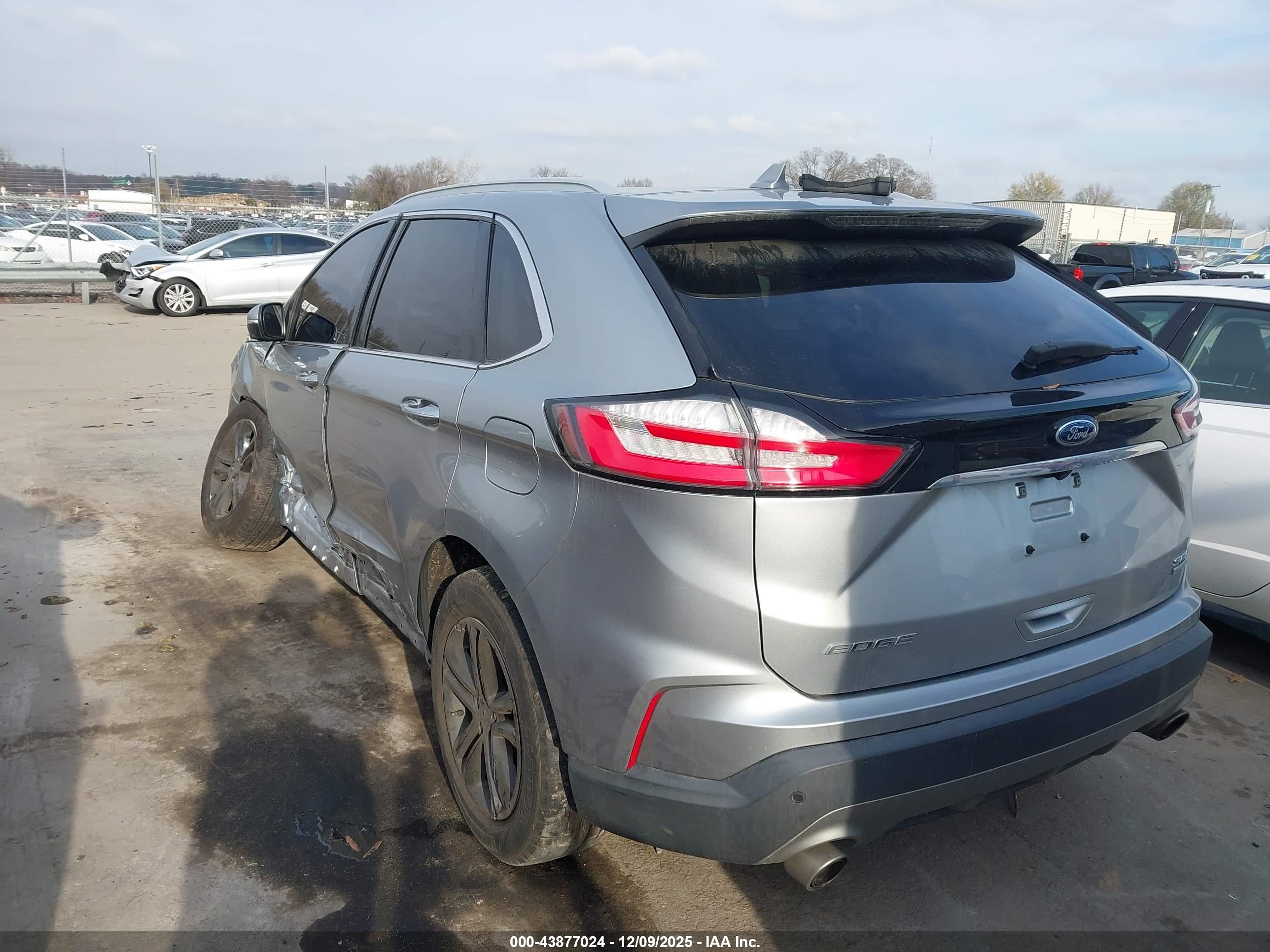 FORD EDGE image 3