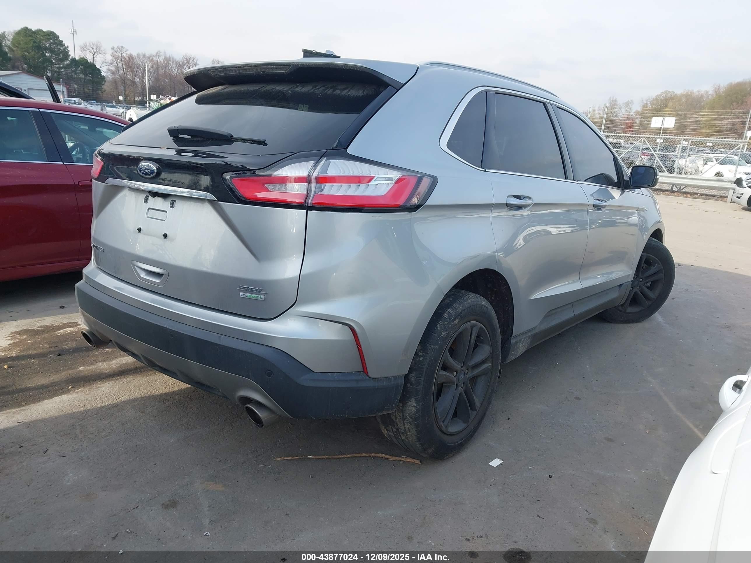 FORD EDGE image 4