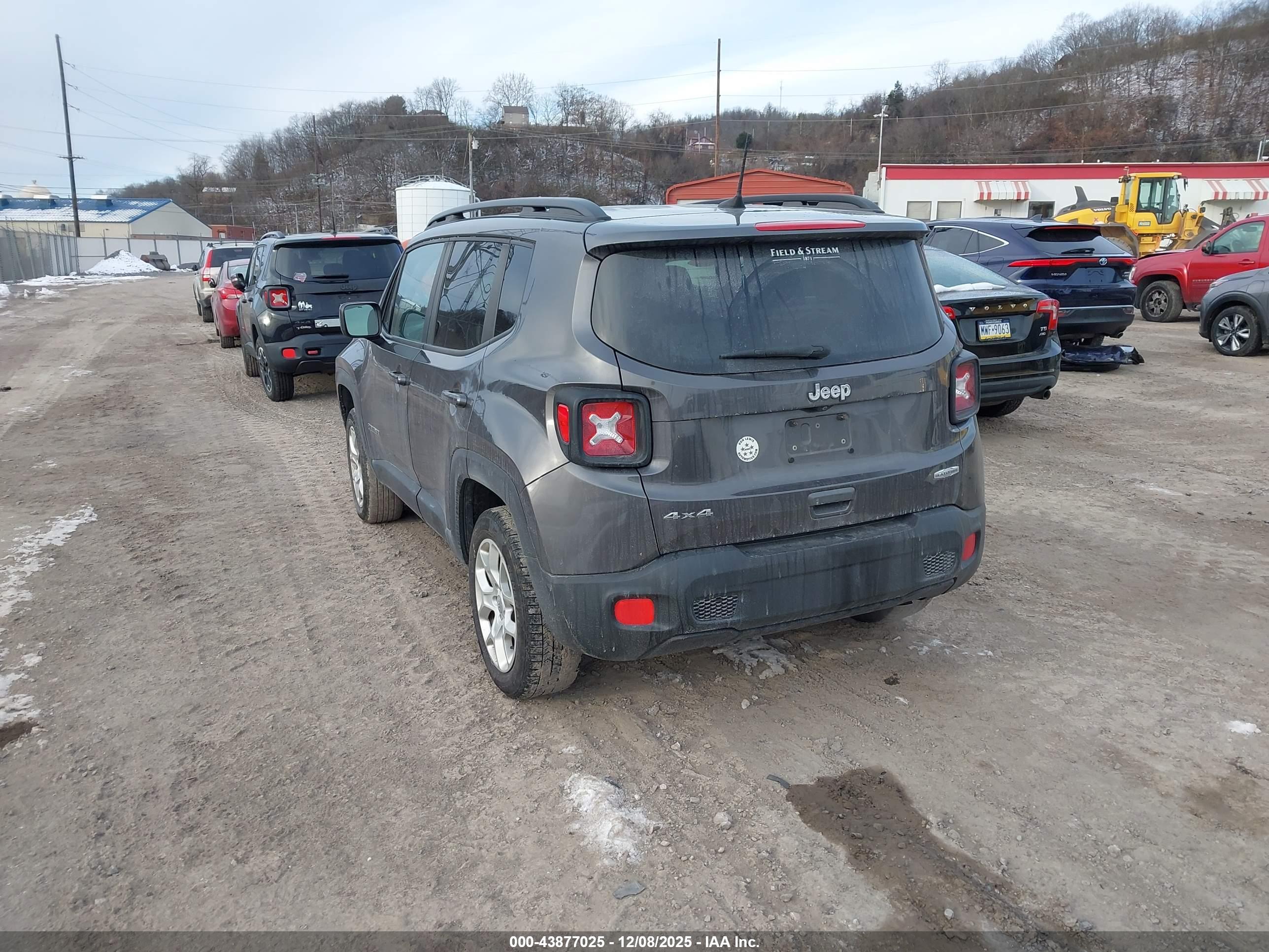 JEEP RENEGADE image 3