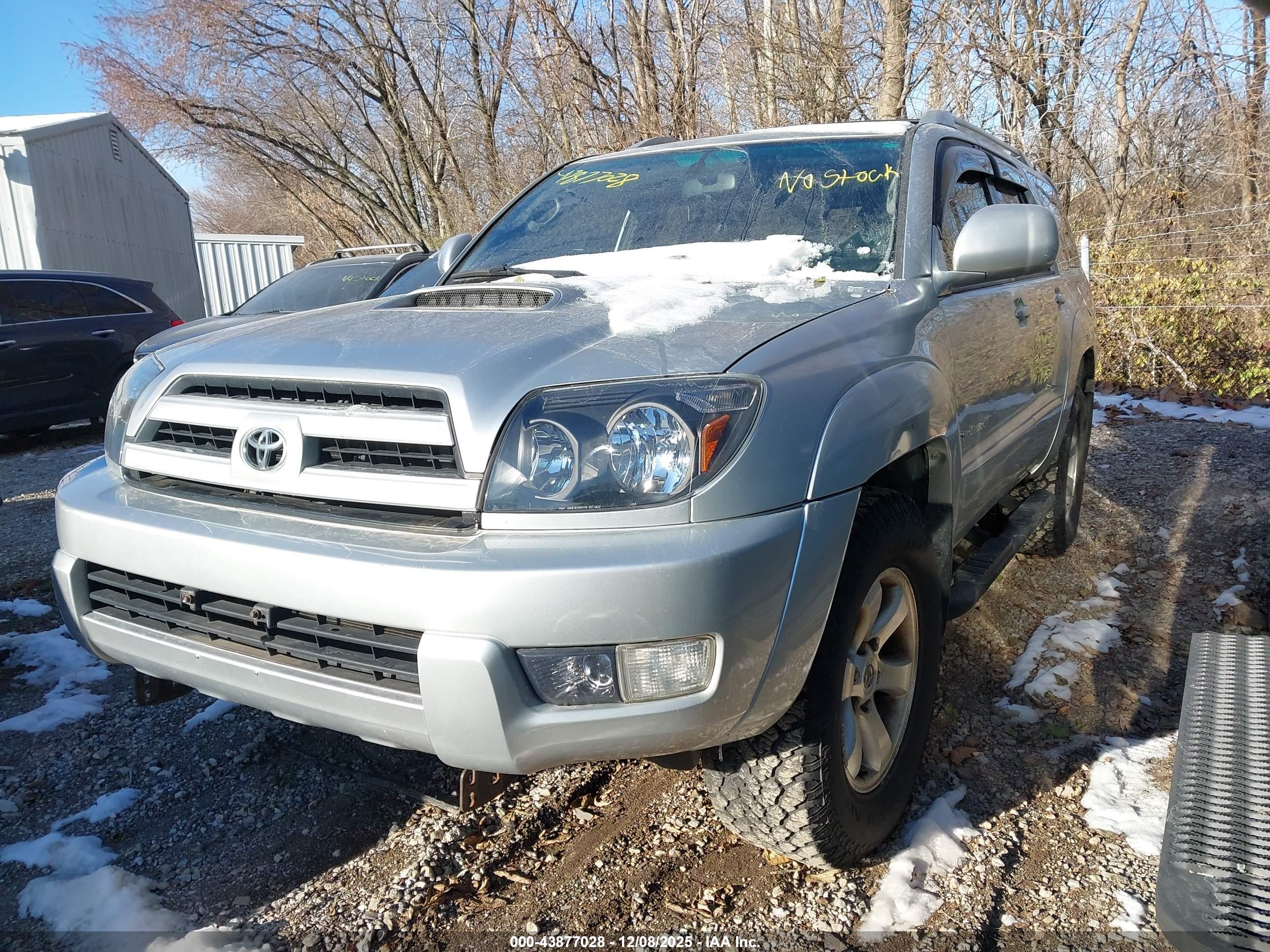 TOYOTA 4RUNNER image 2