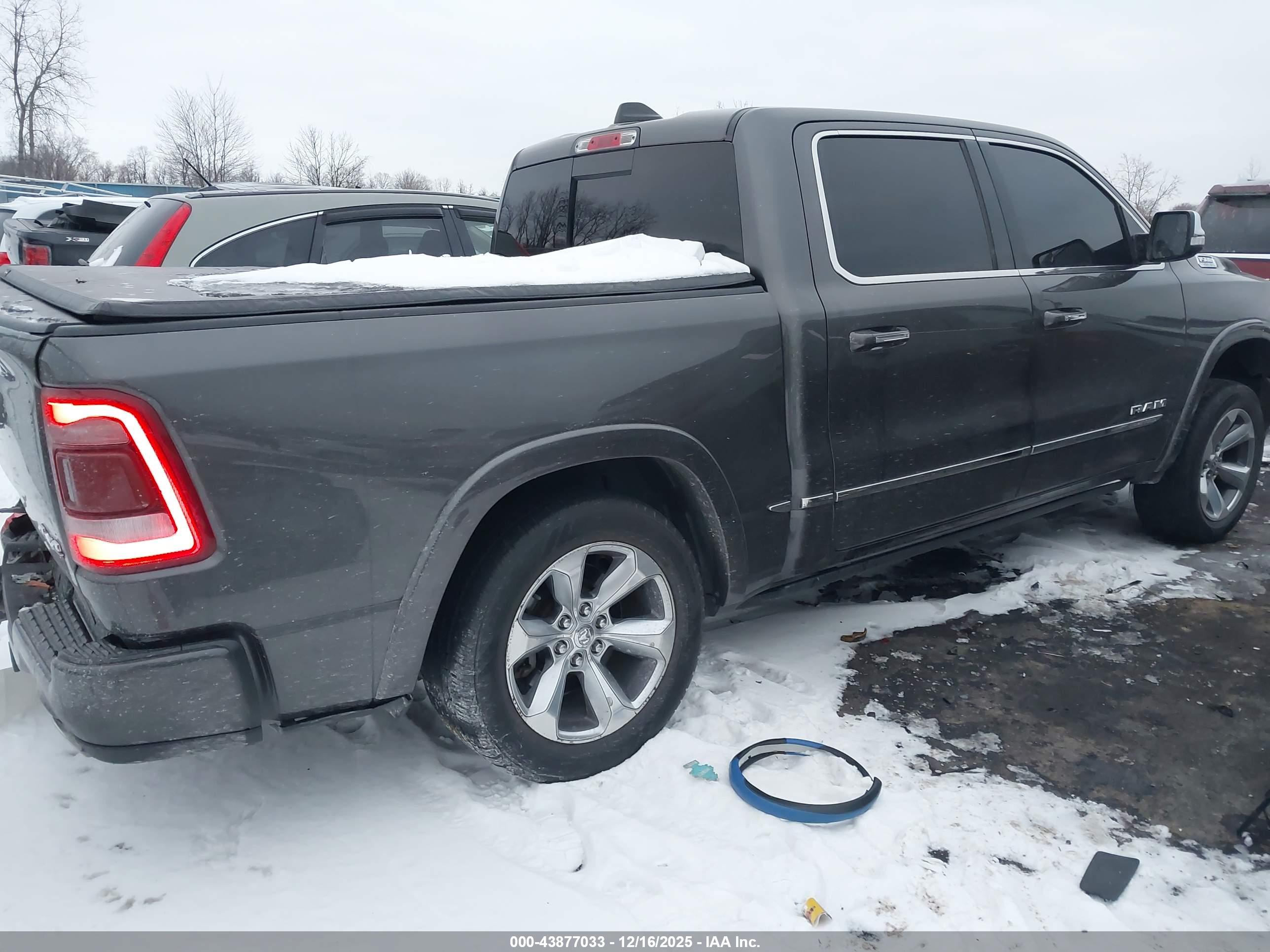 RAM 1500 image 4