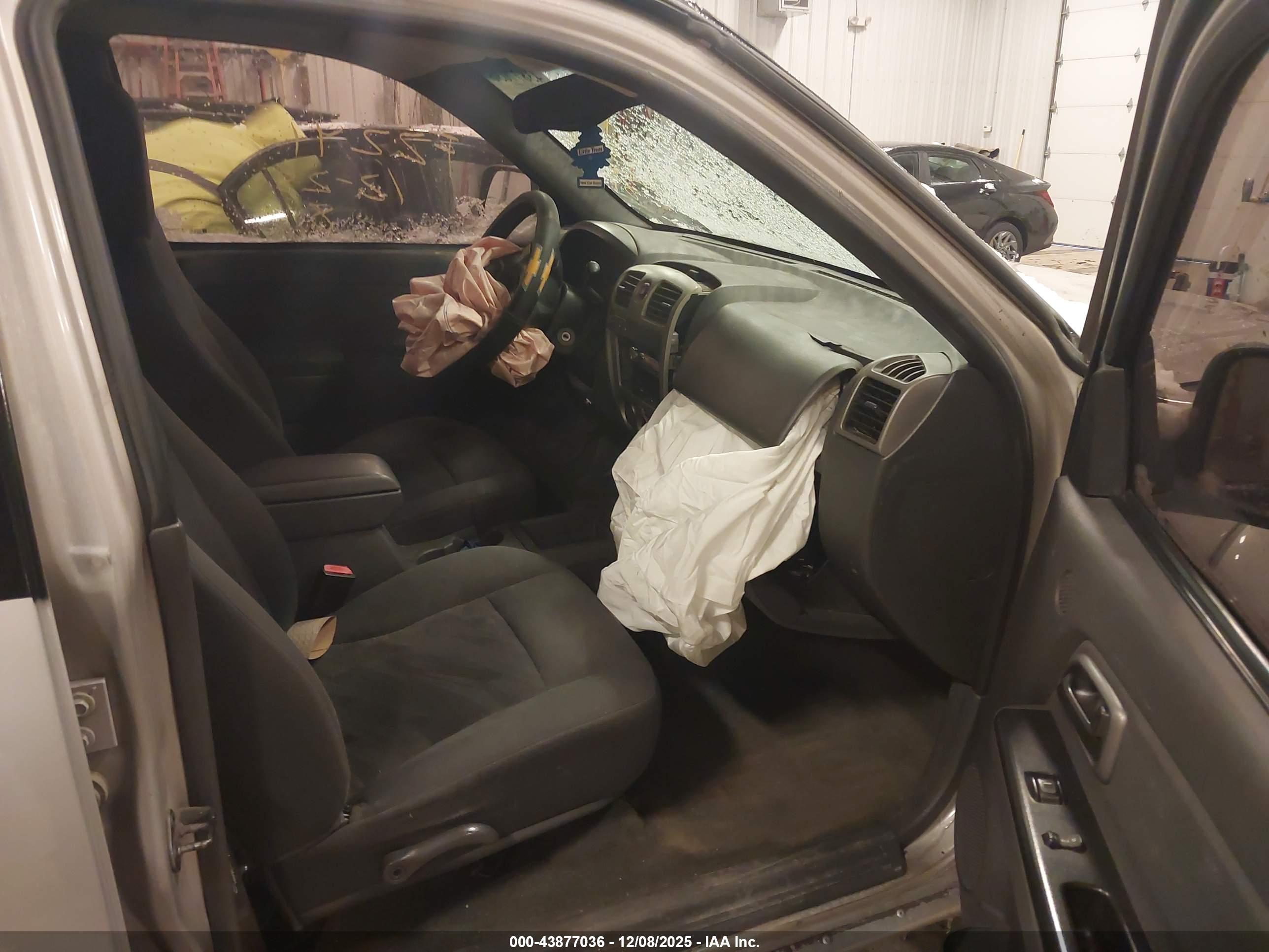 CHEVROLET COLORADO image 5