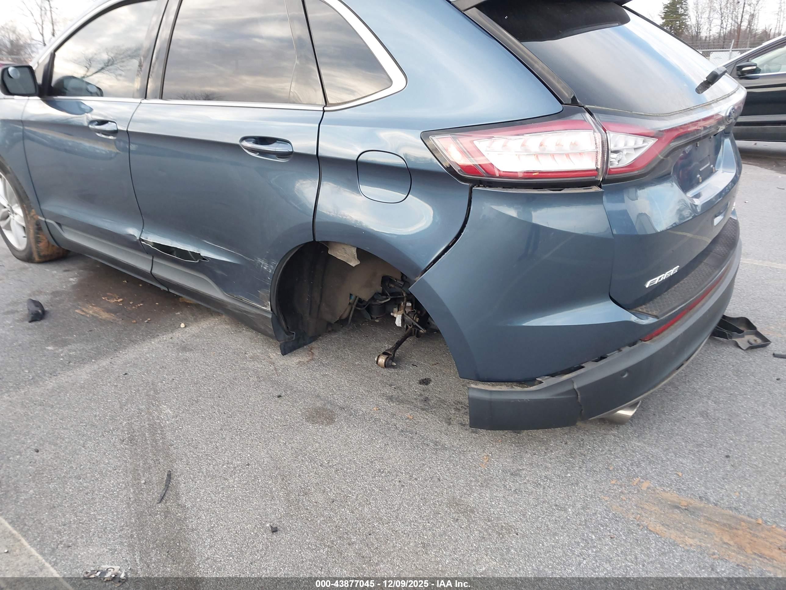 FORD EDGE image 6