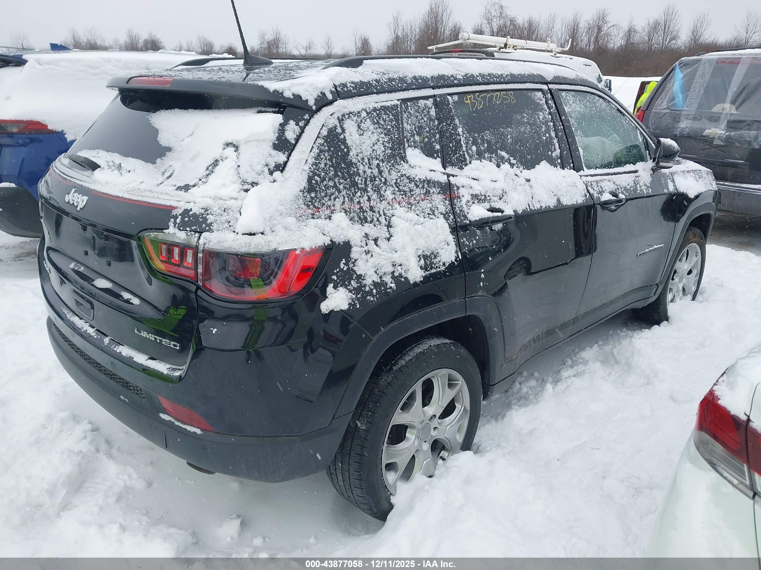 JEEP COMPASS image 4