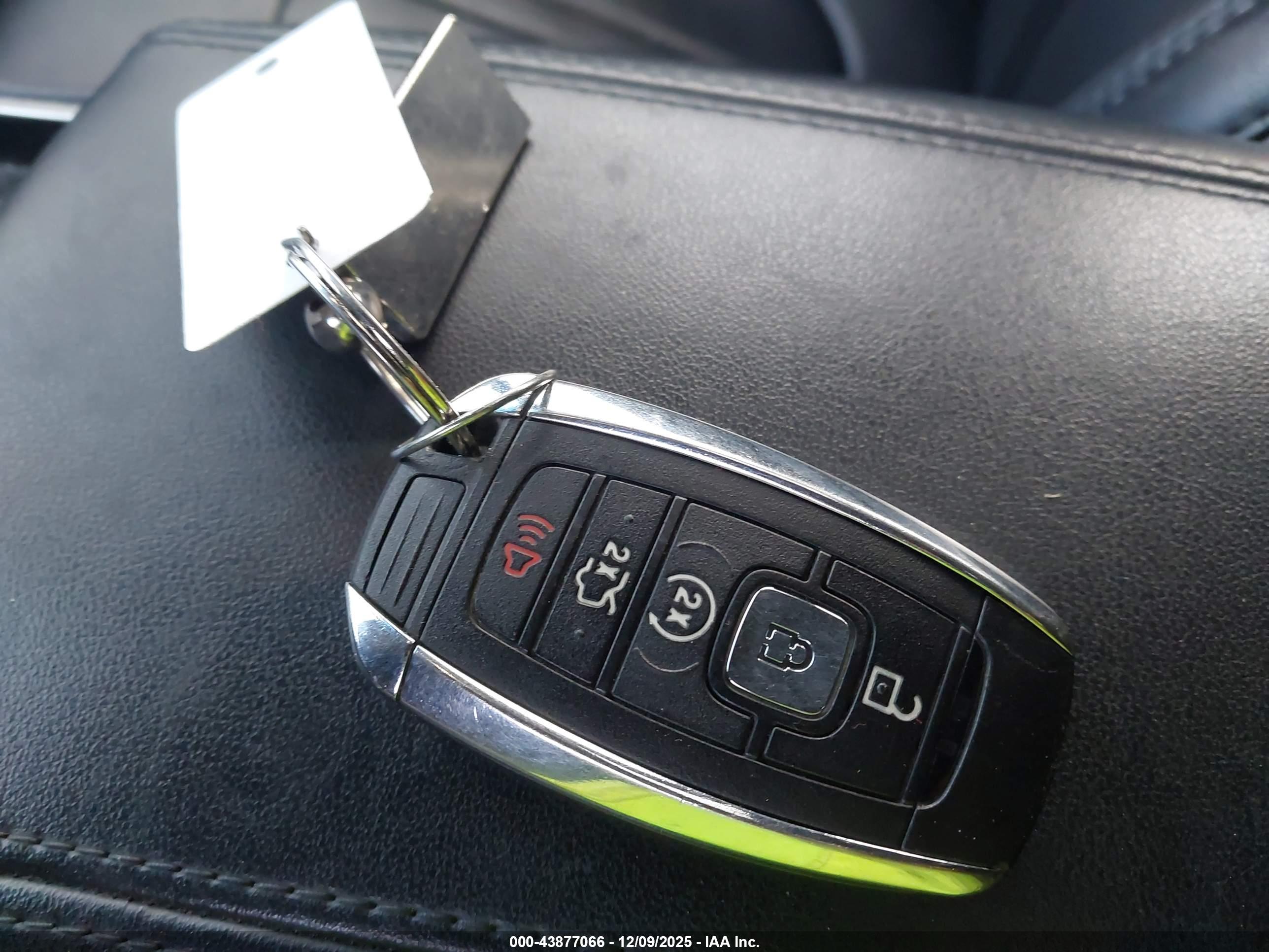 LINCOLN MKZ image 11