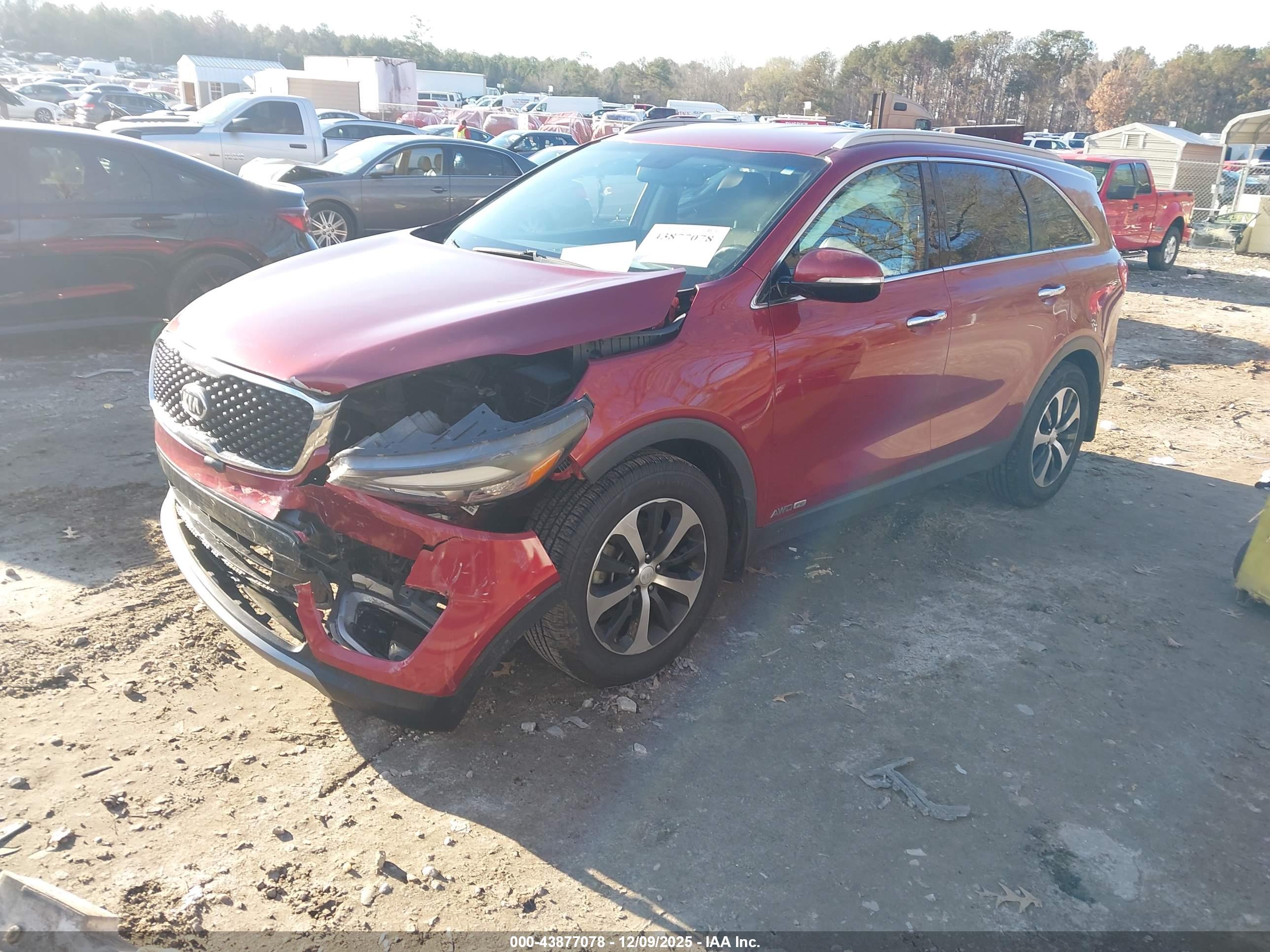 KIA SORENTO image 2