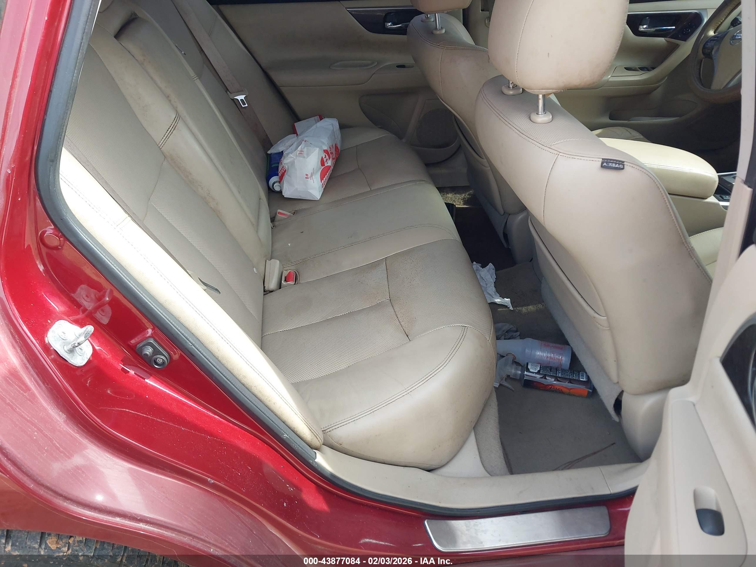 NISSAN ALTIMA image 8