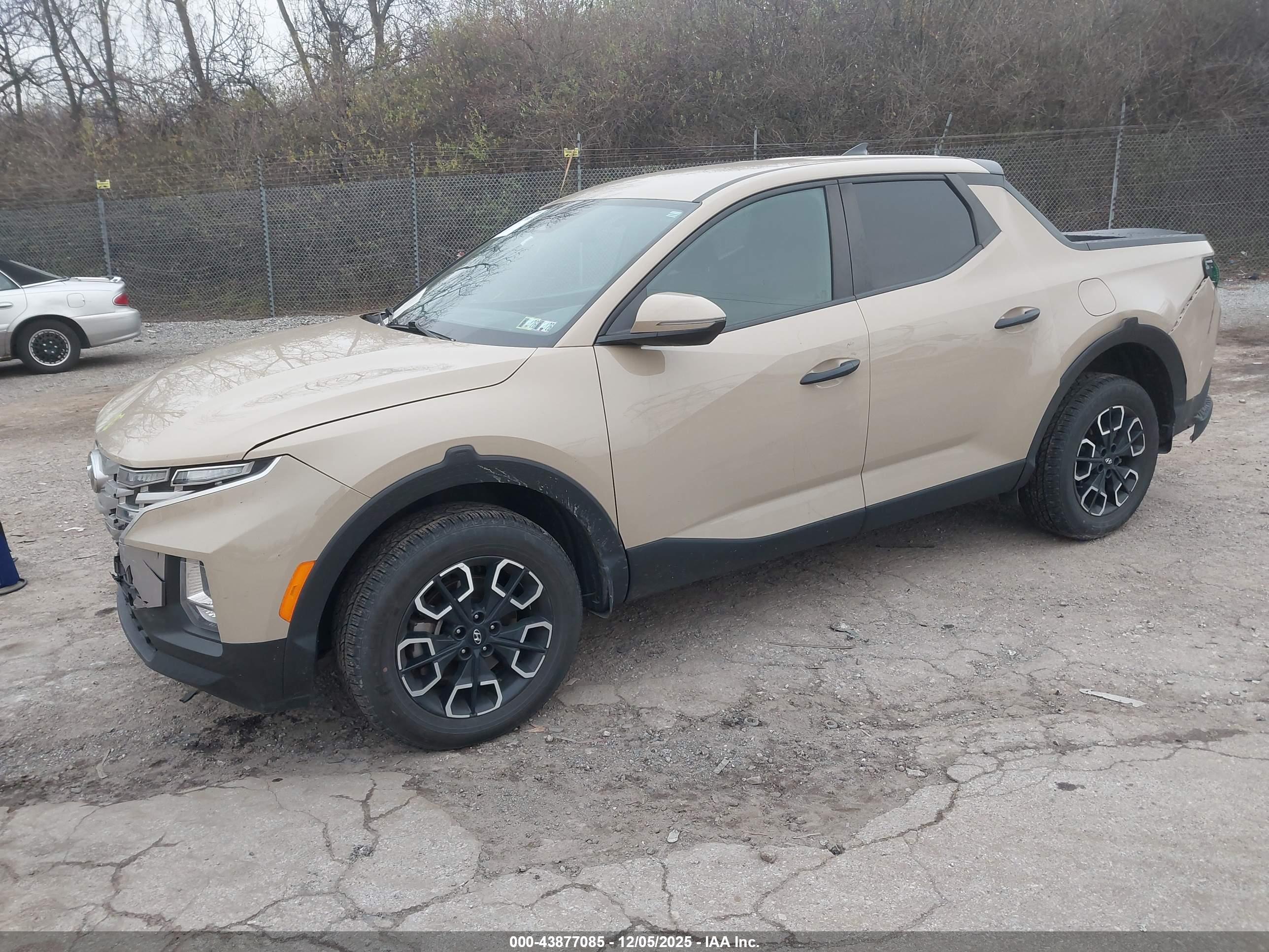 HYUNDAI SANTA image 2