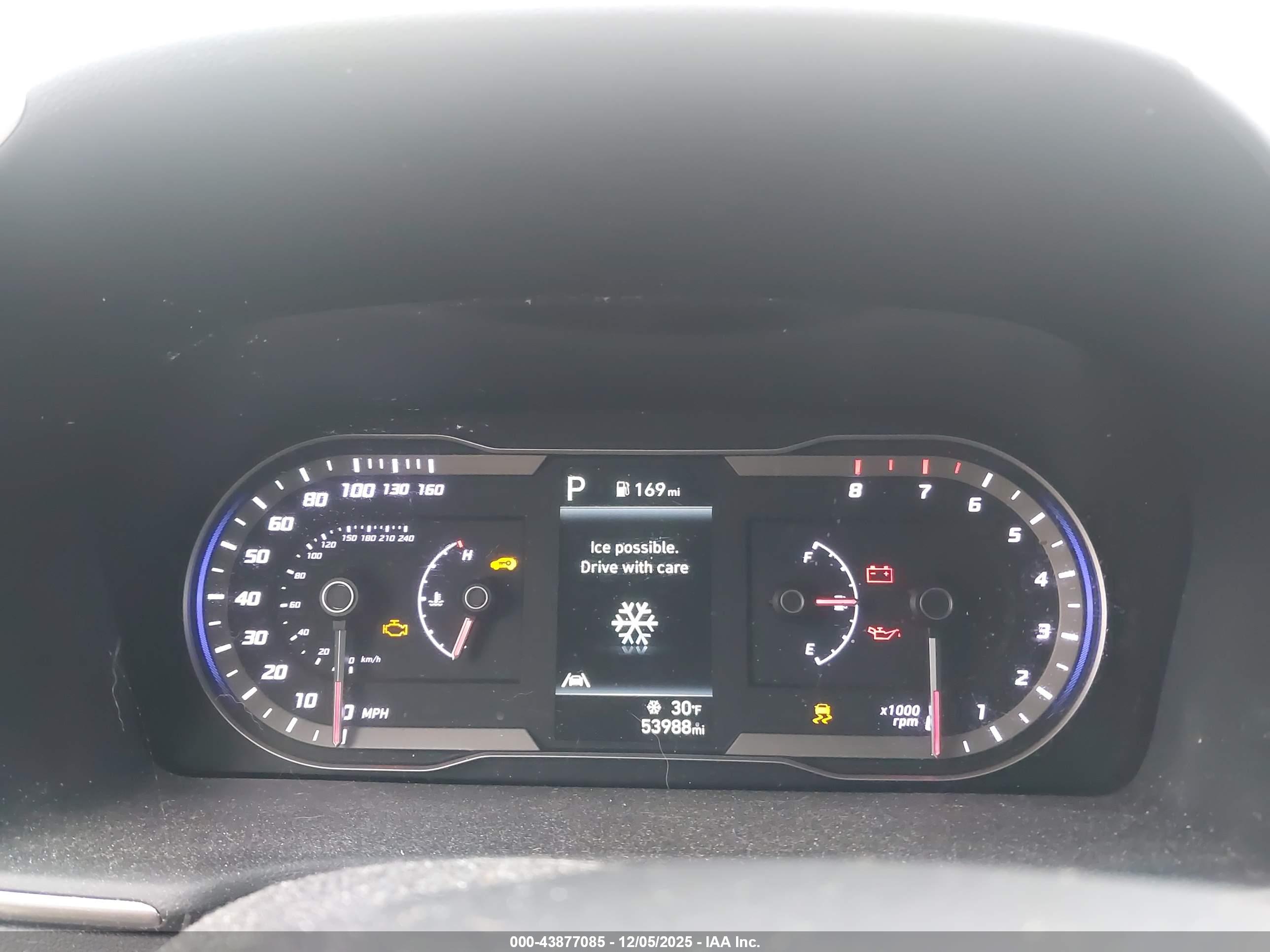HYUNDAI SANTA image 7