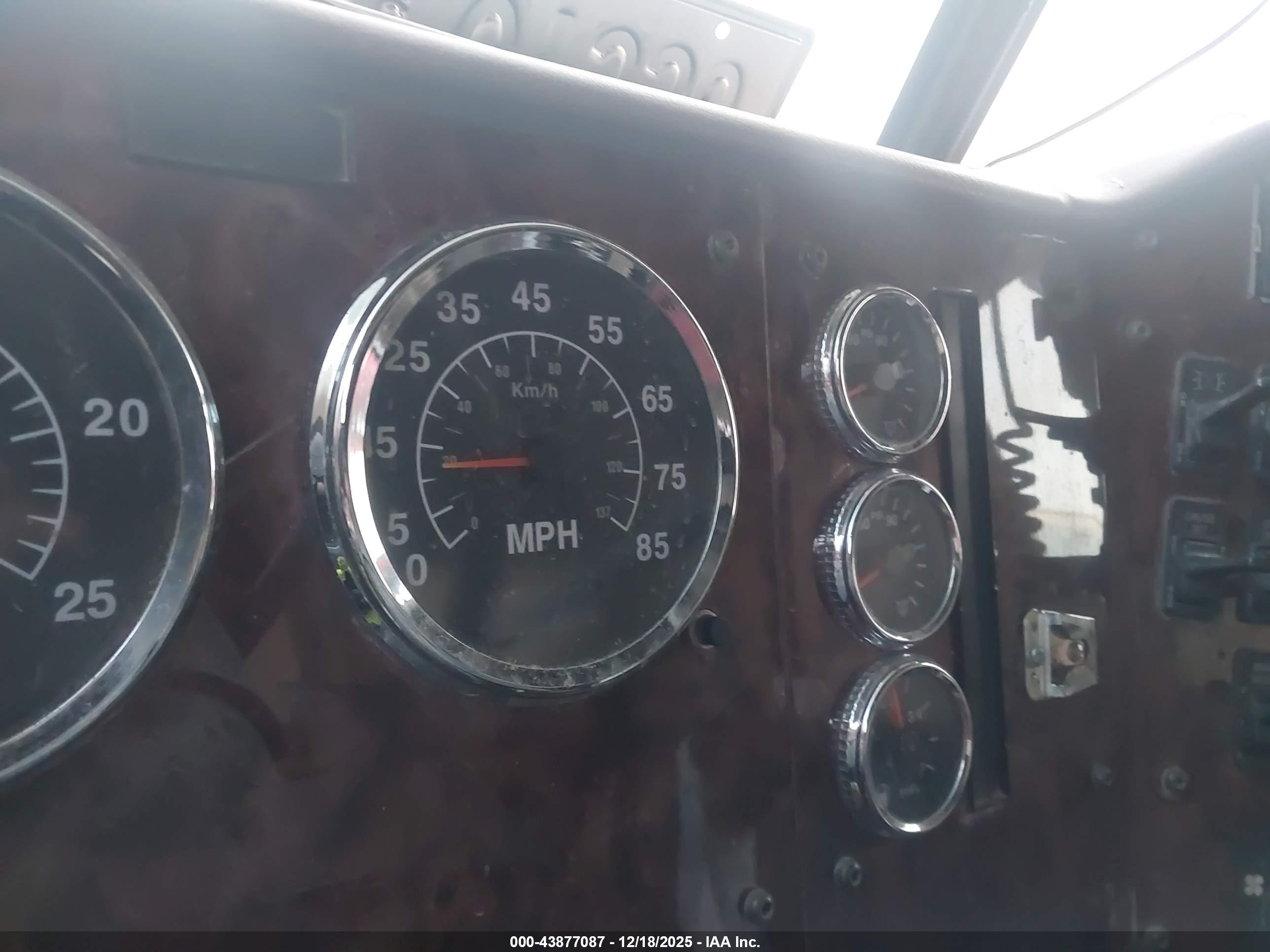 INTERNATIONAL 9200 image 6