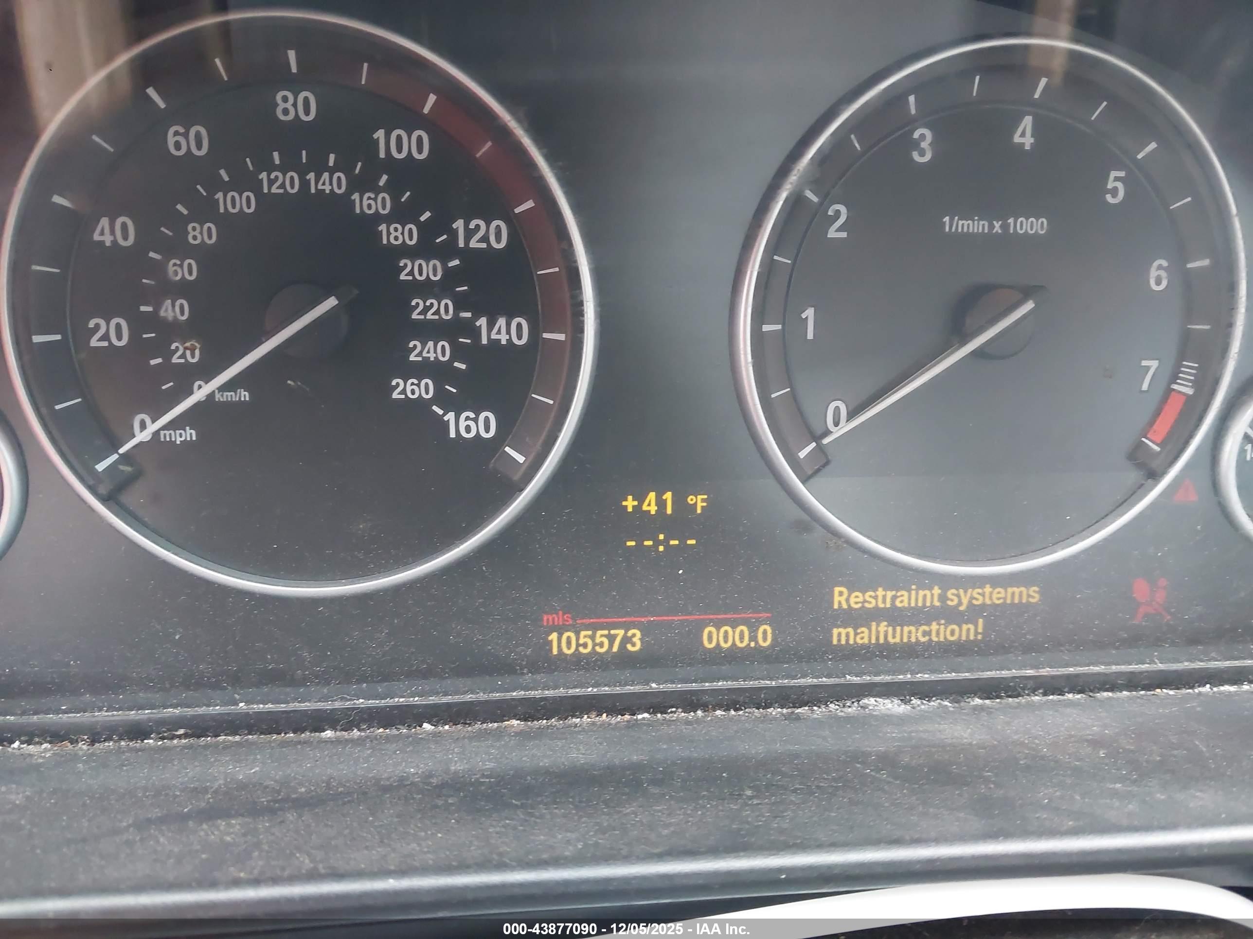 BMW 528I image 7