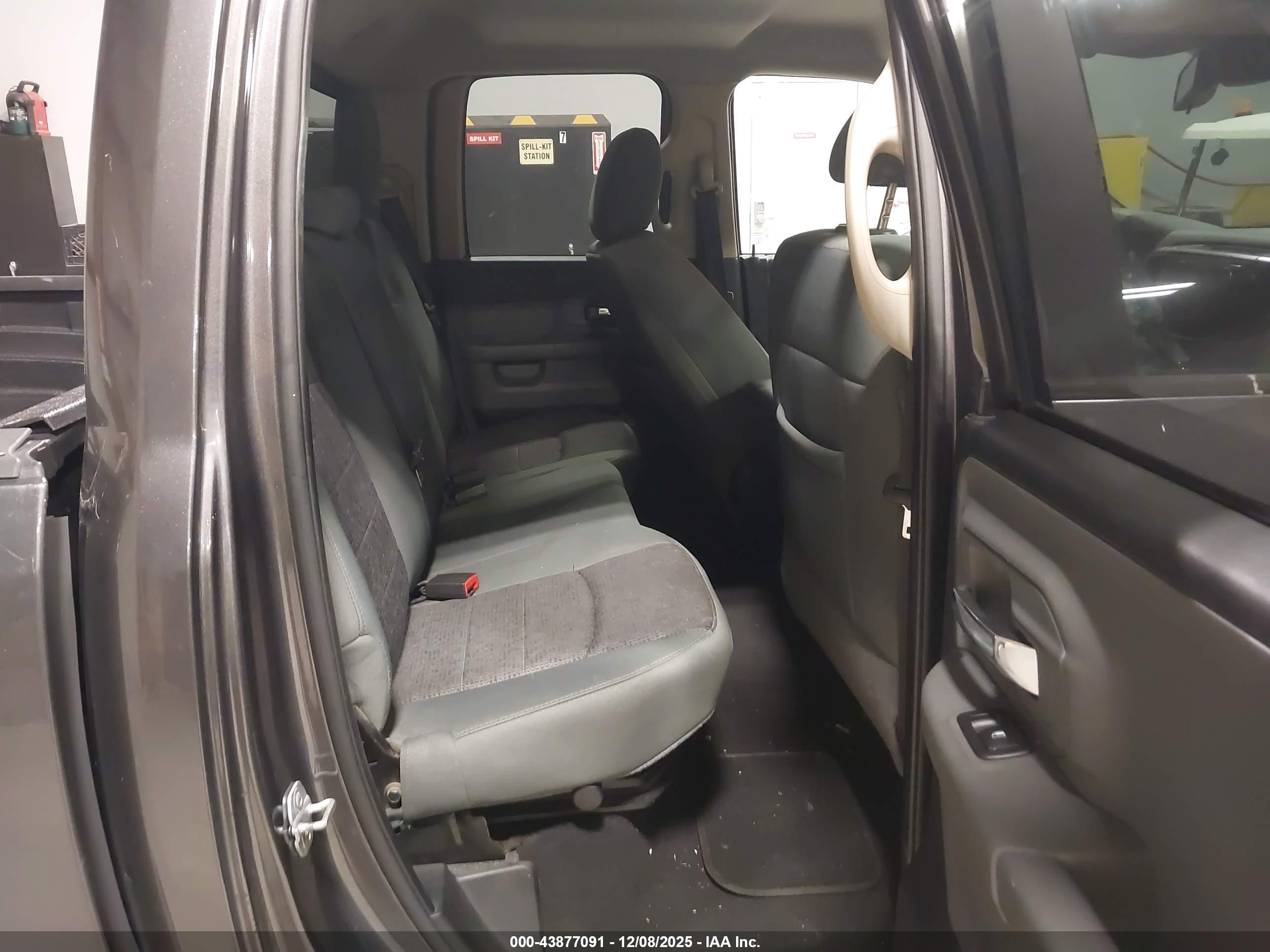 RAM 1500 image 8