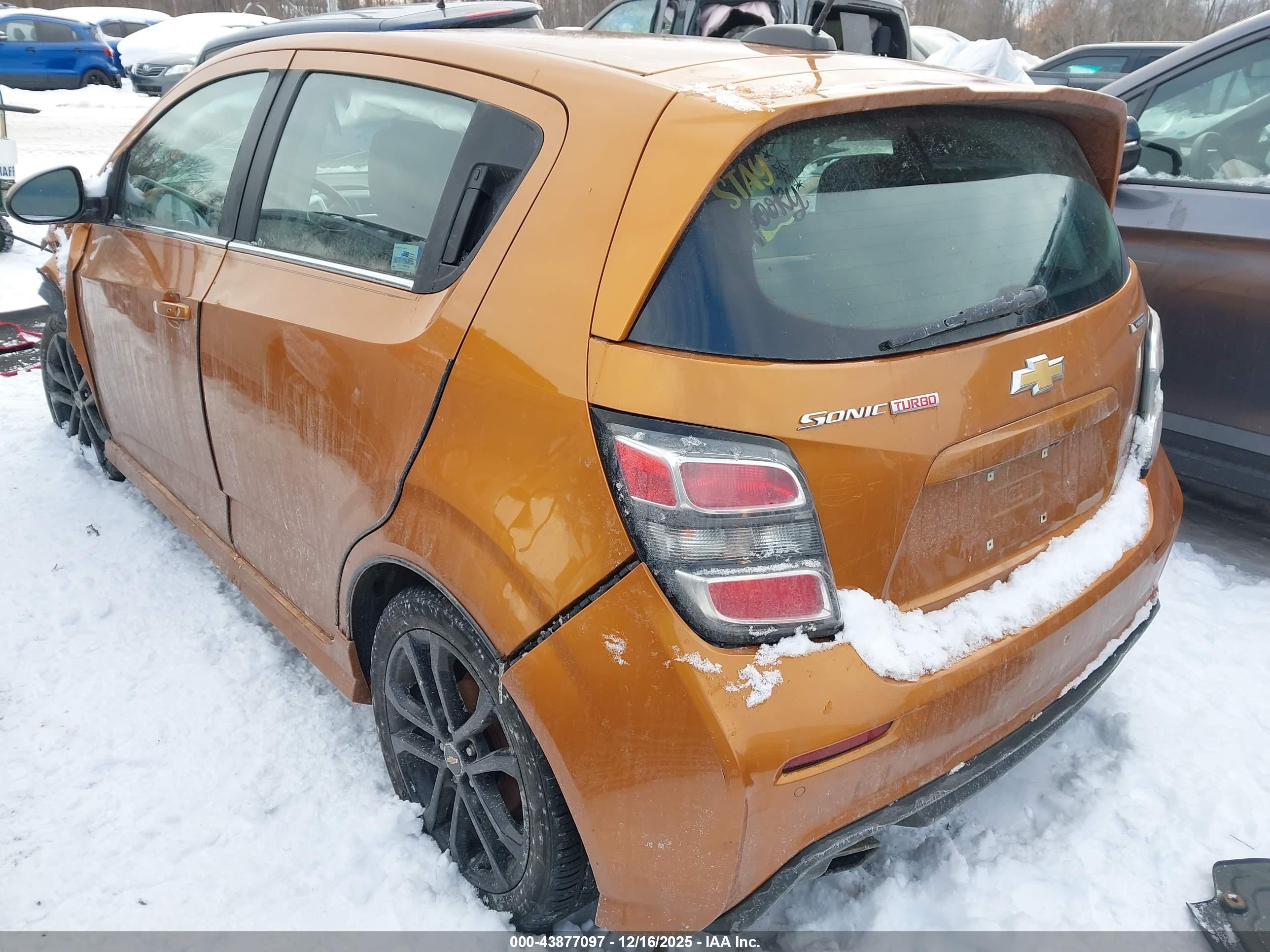 CHEVROLET SONIC image 3