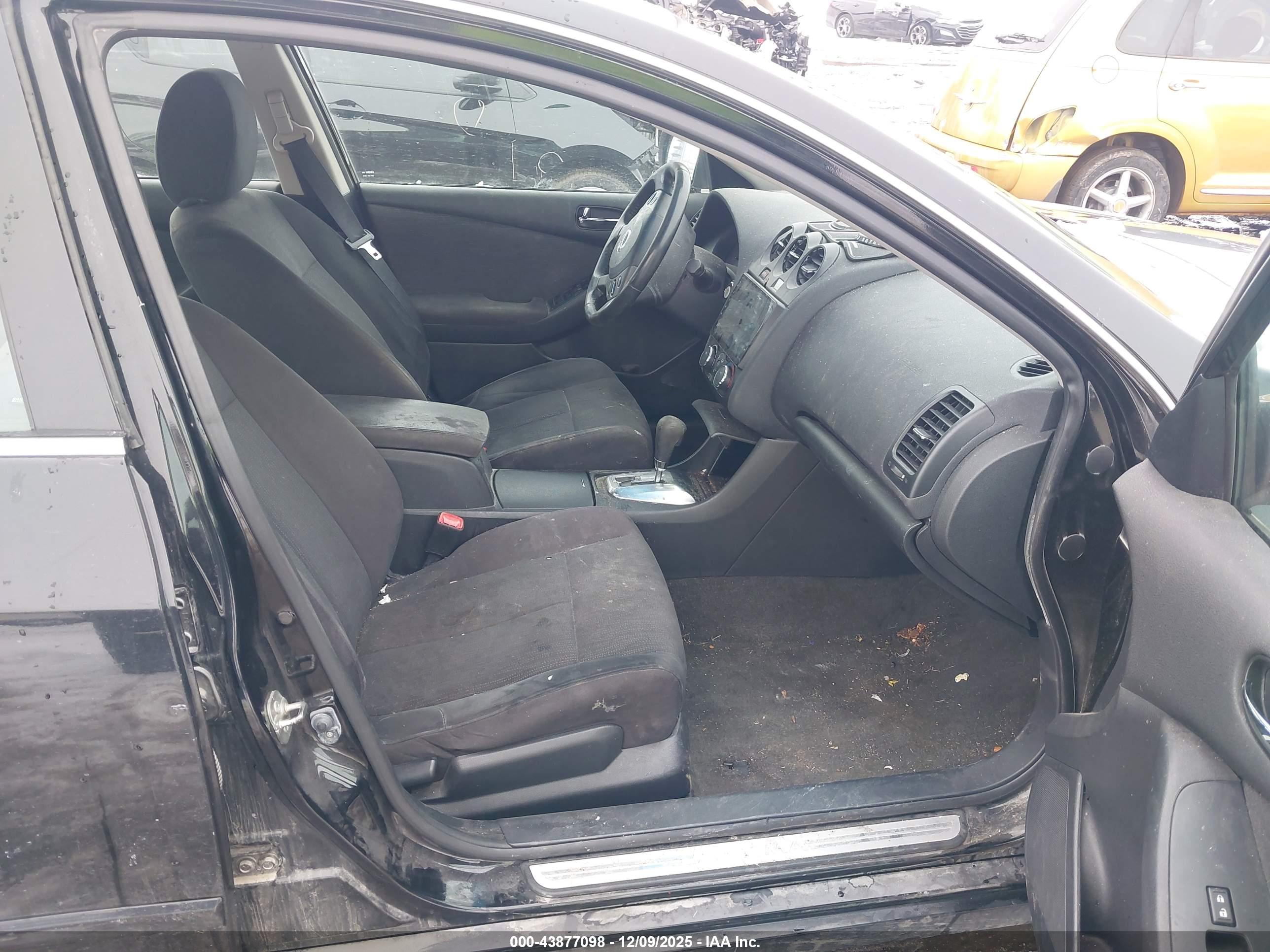 NISSAN ALTIMA image 5