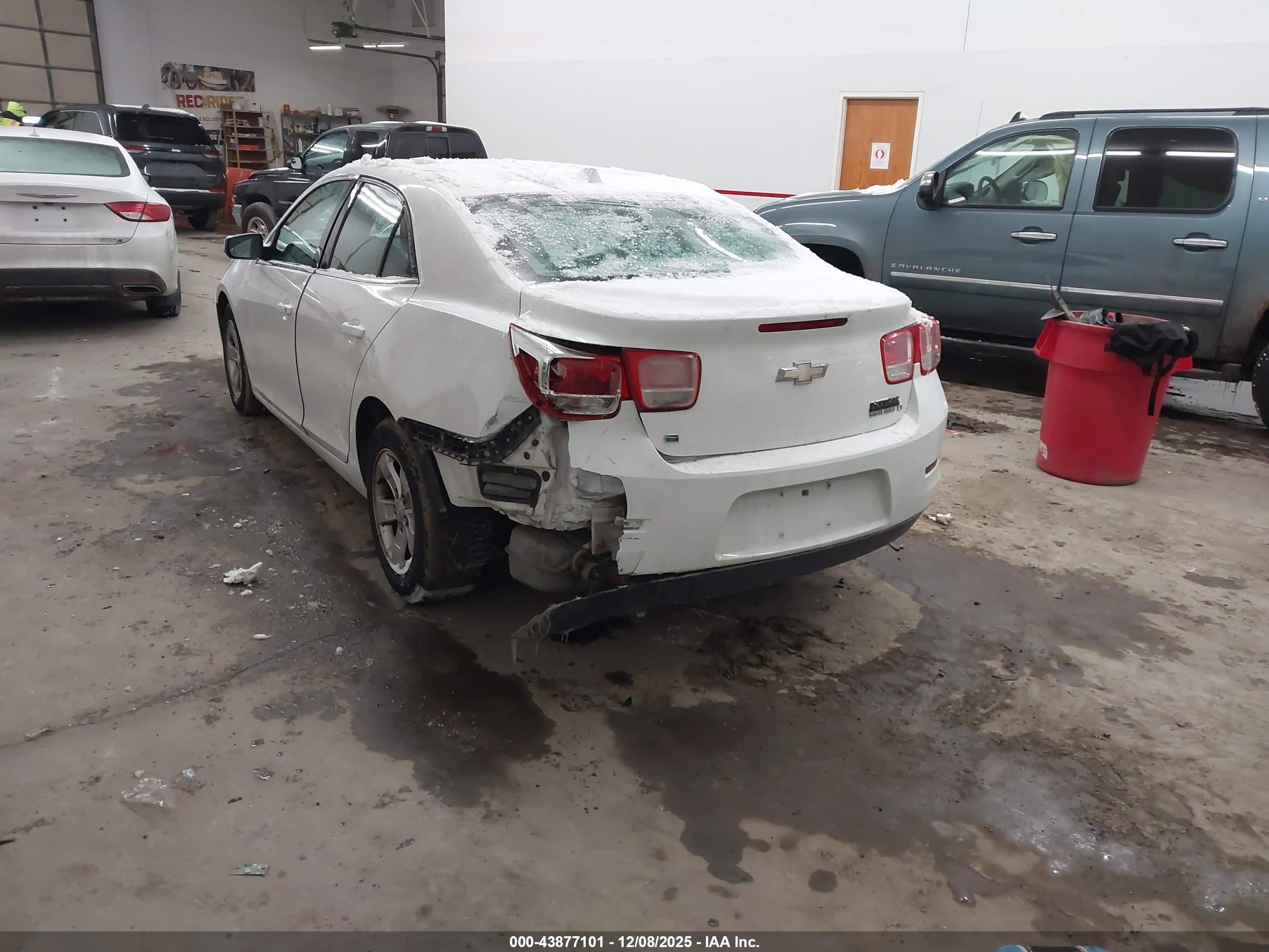 CHEVROLET MALIBU image 3