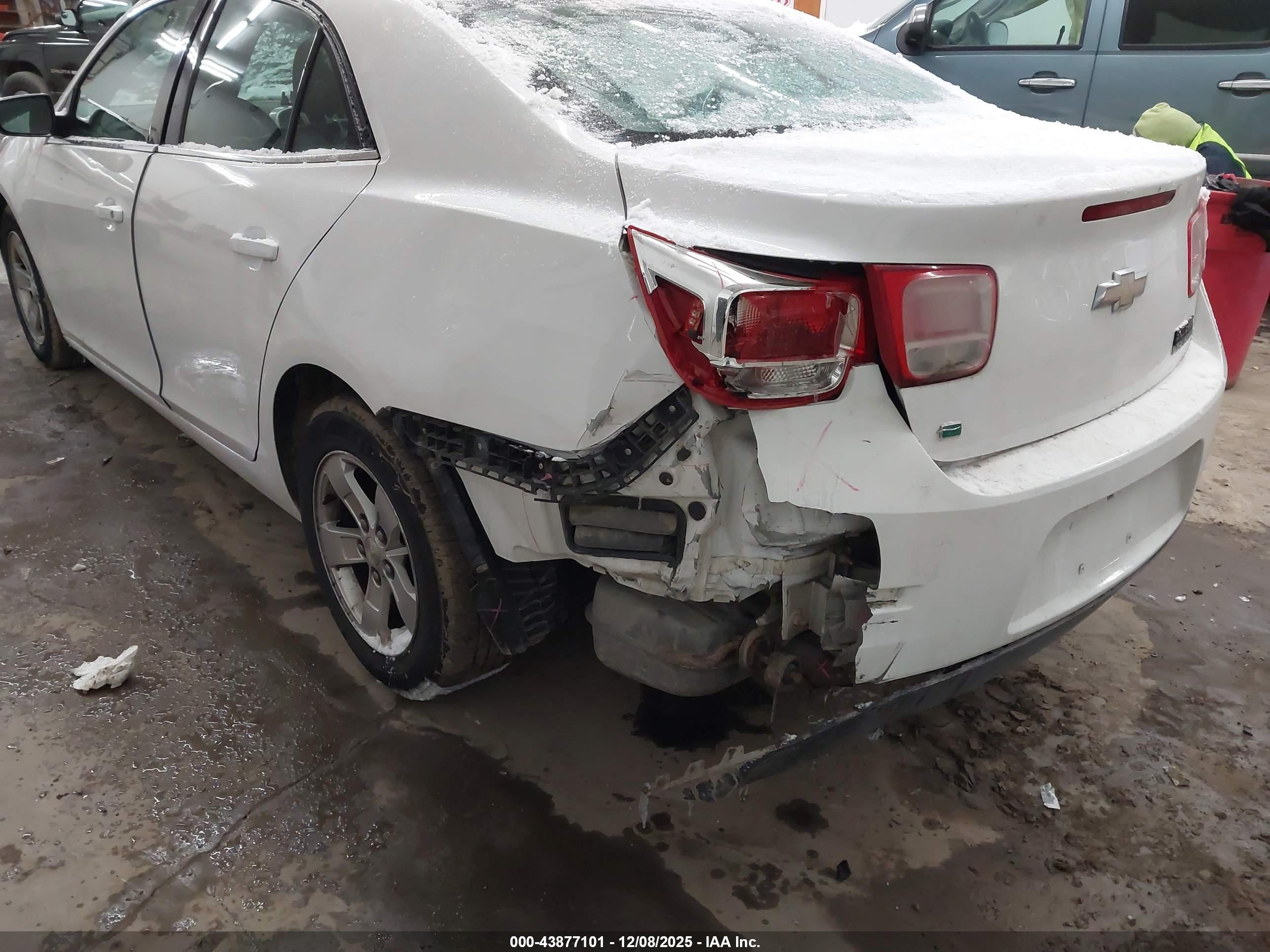 CHEVROLET MALIBU image 6