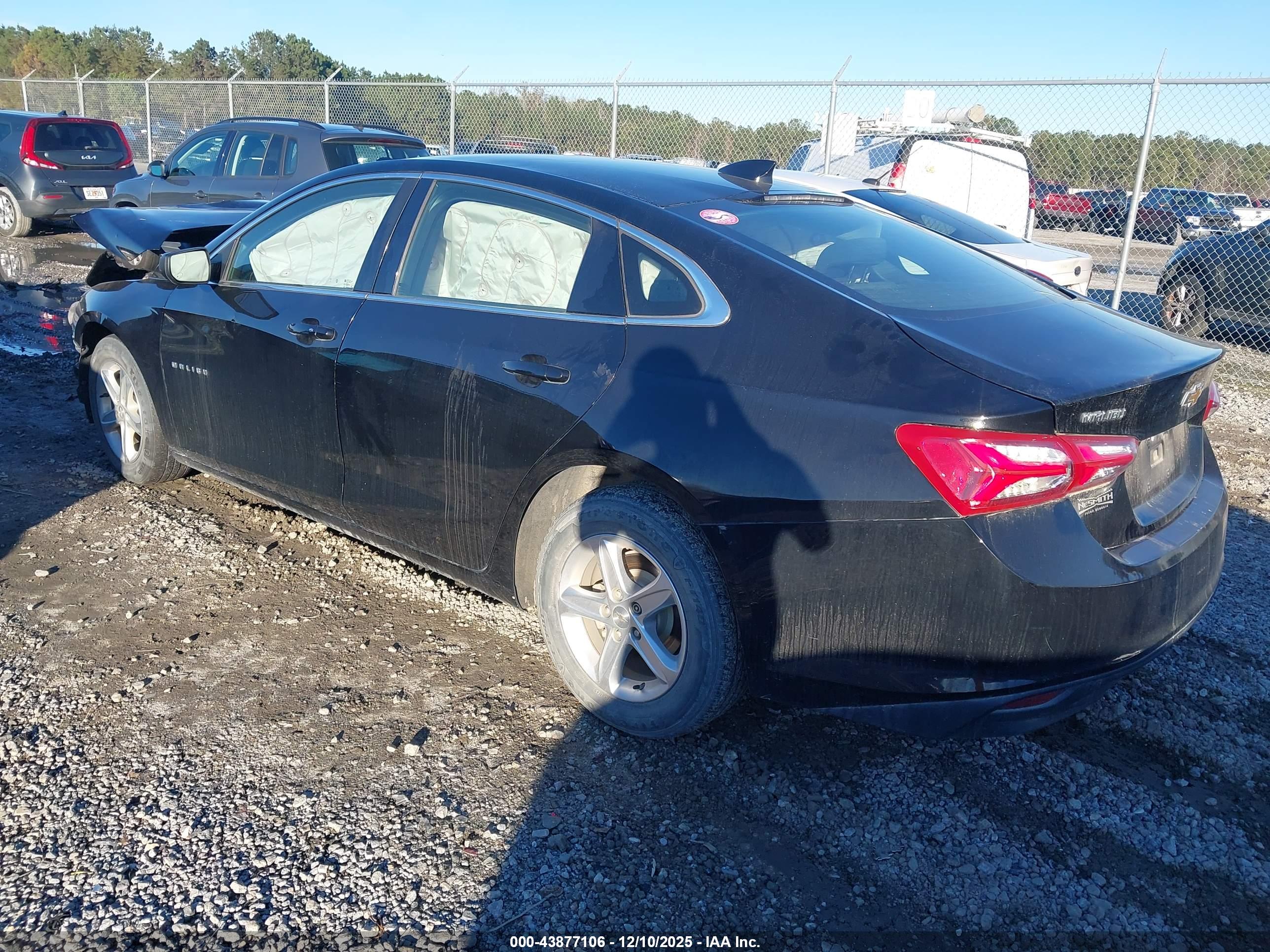 CHEVROLET MALIBU image 3