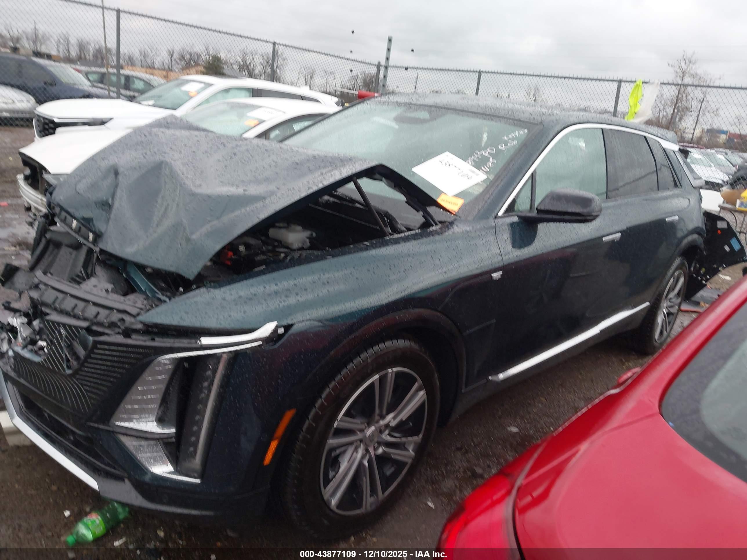 CADILLAC LYRIQ image 2