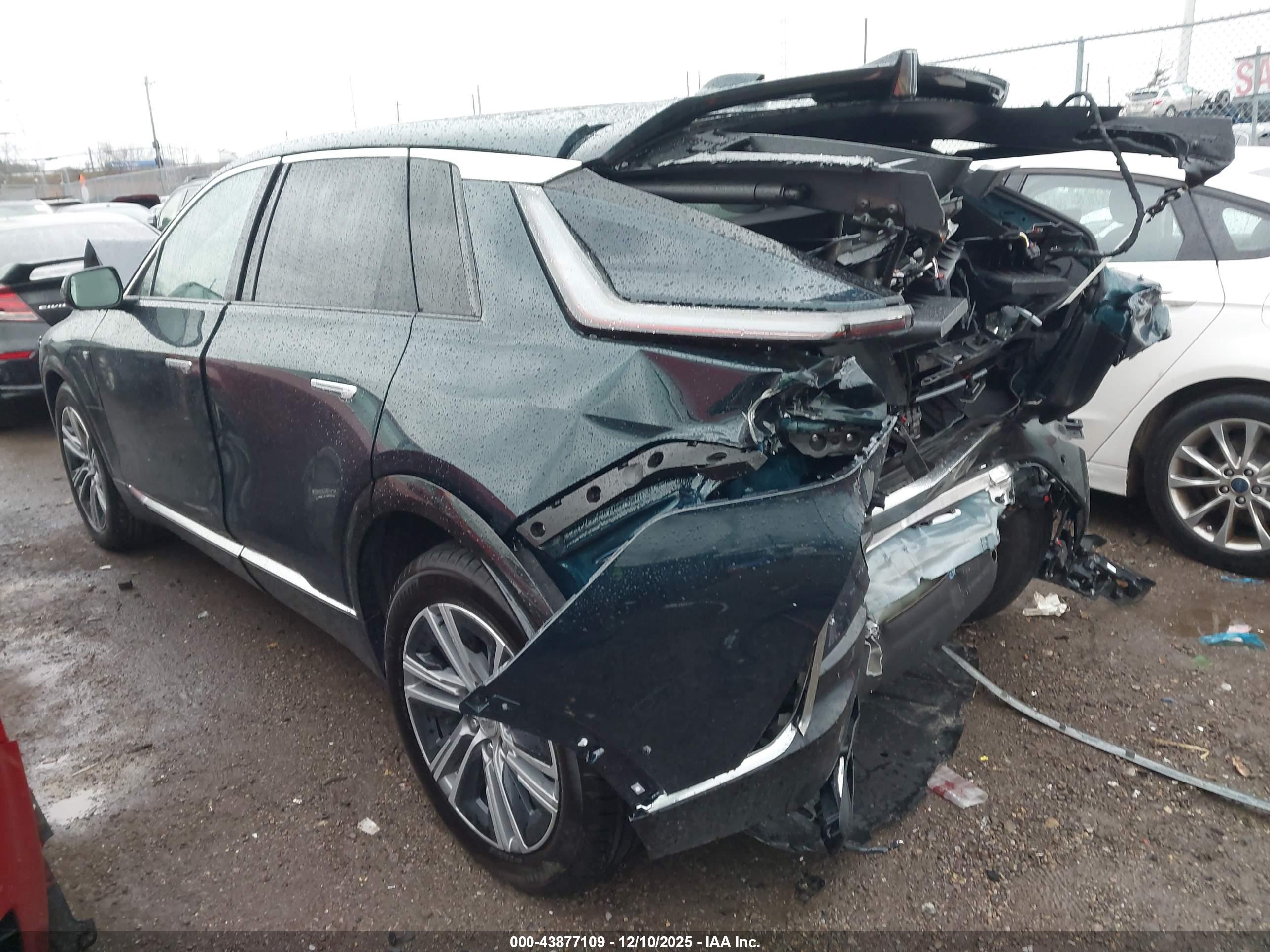 CADILLAC LYRIQ image 3