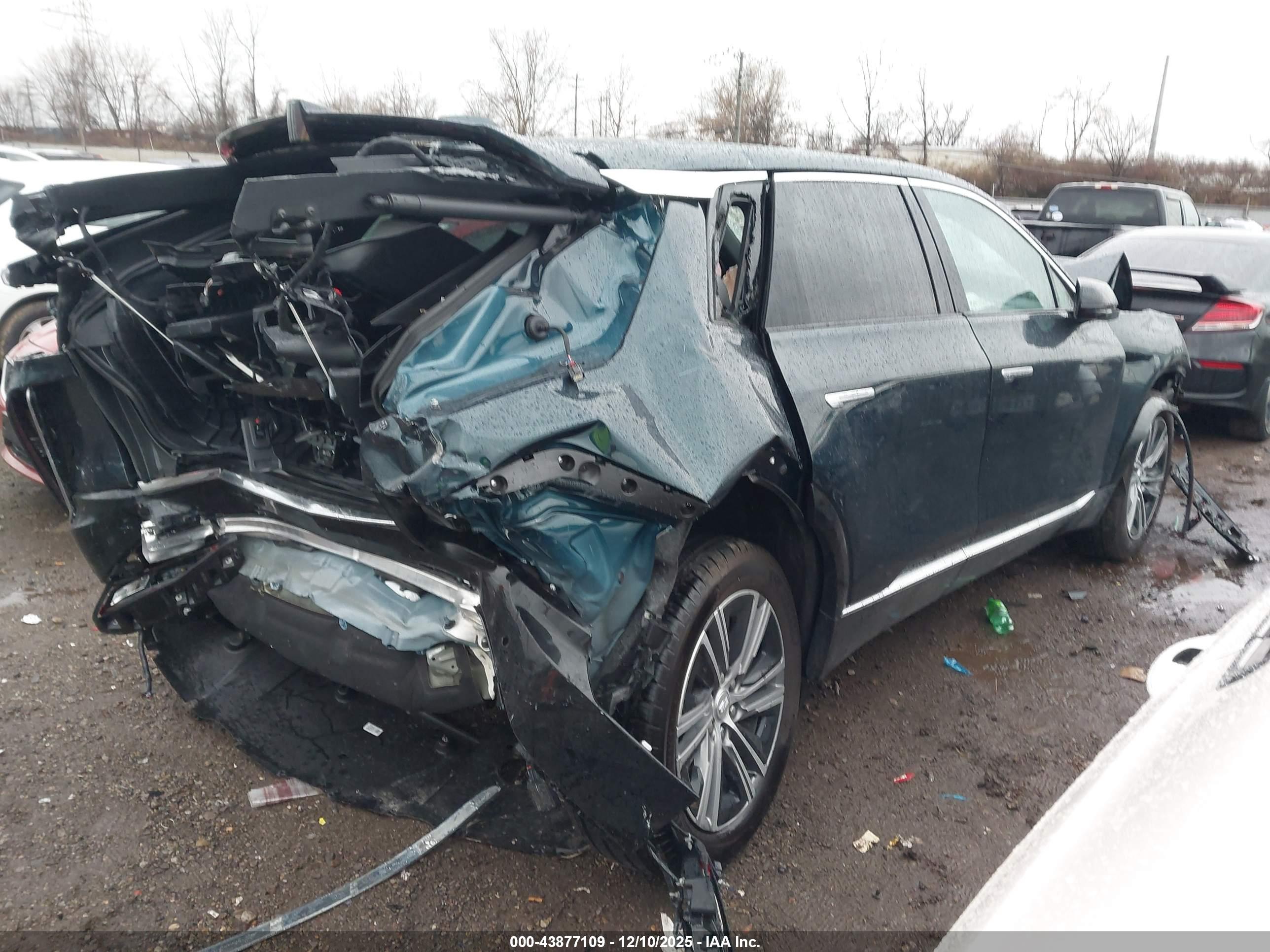CADILLAC LYRIQ image 4