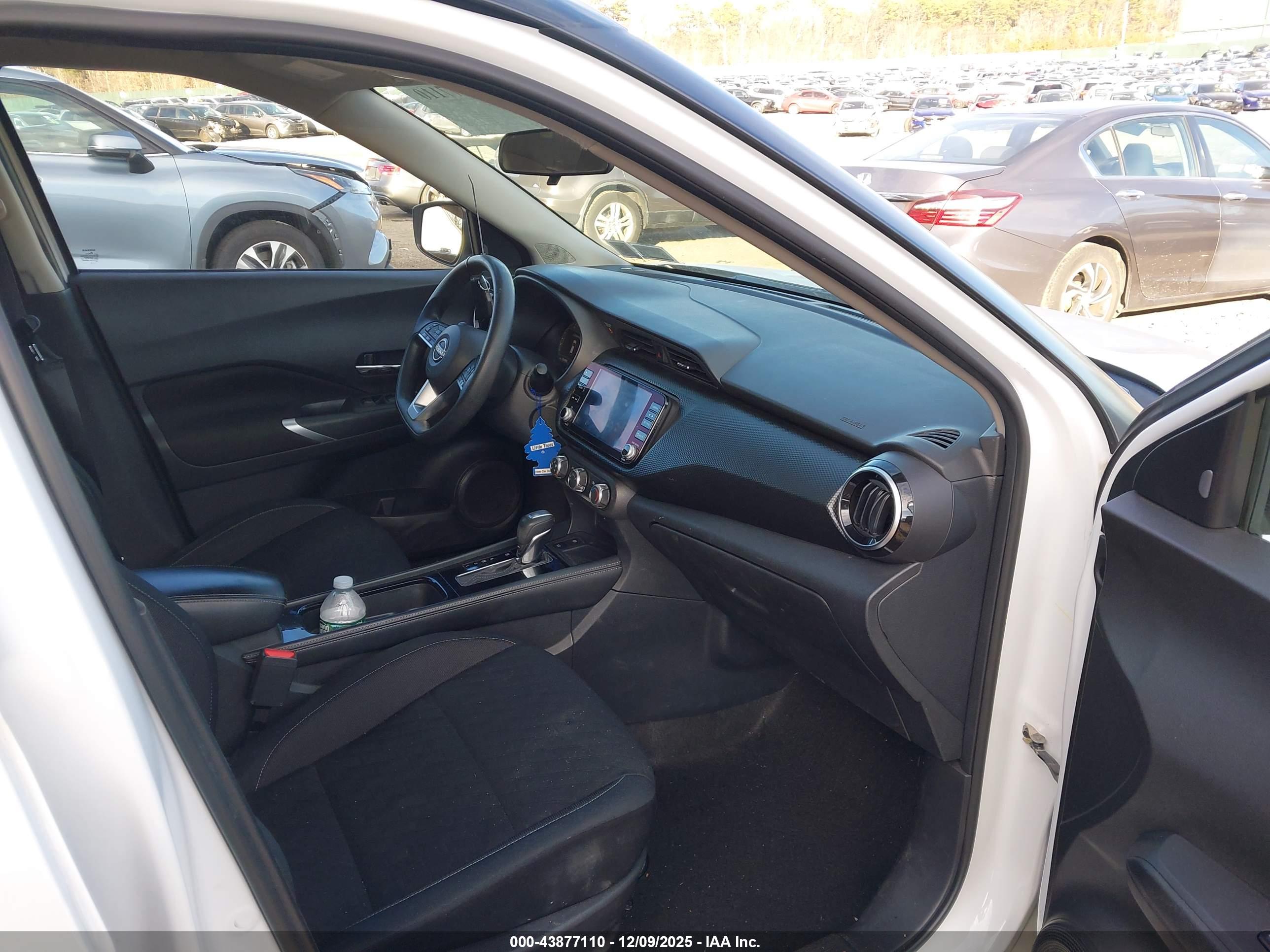 NISSAN KICKS image 5