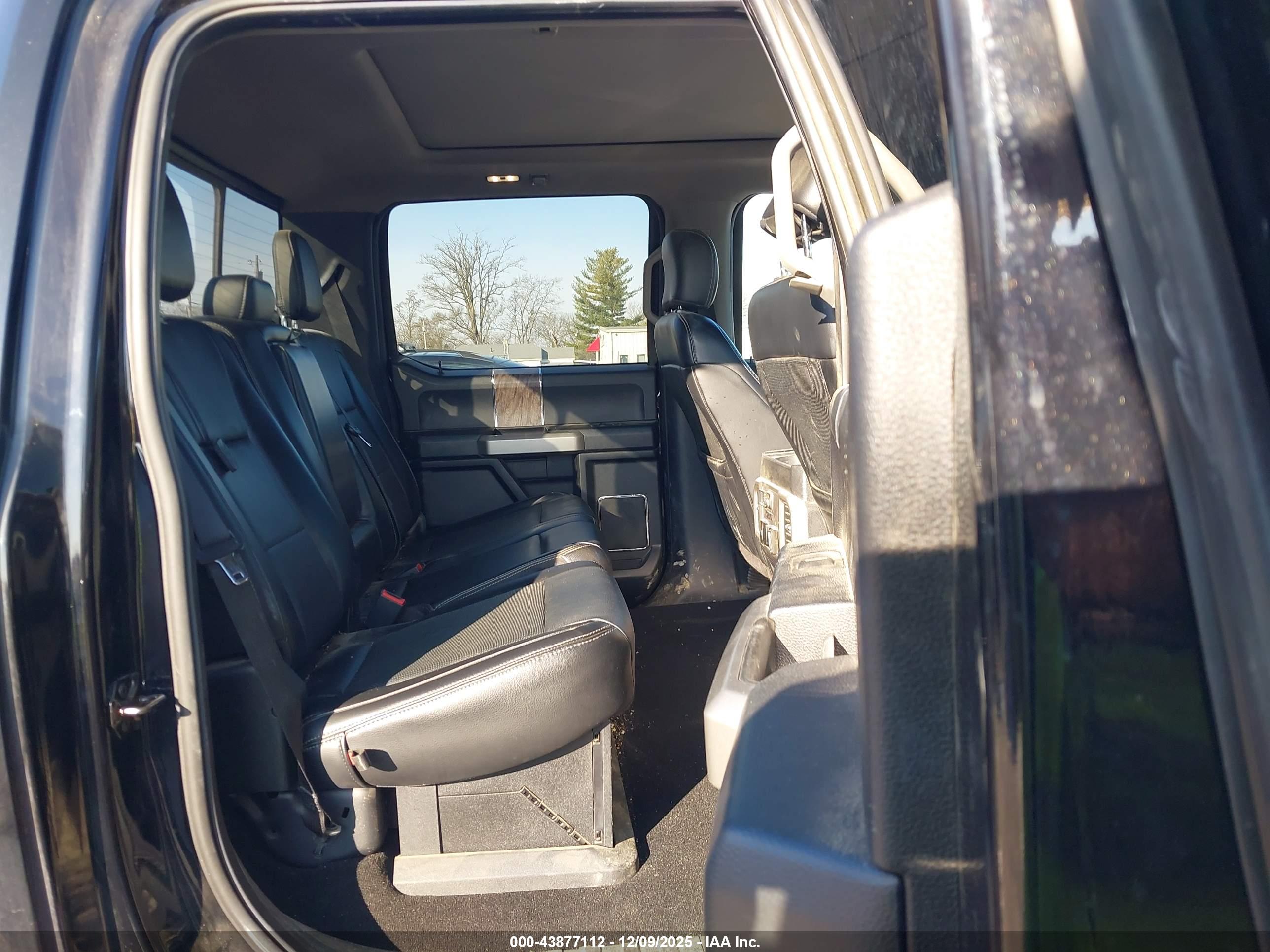 FORD F-250 image 8