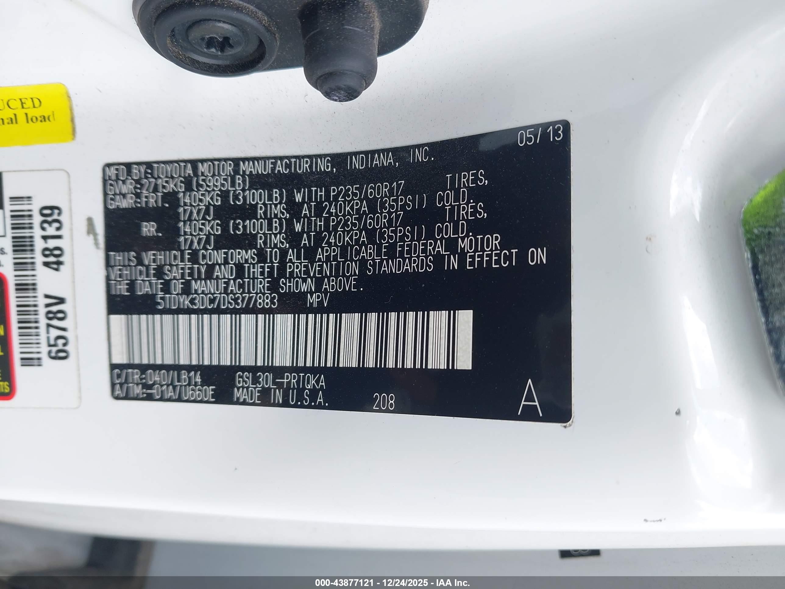 TOYOTA SIENNA image 9