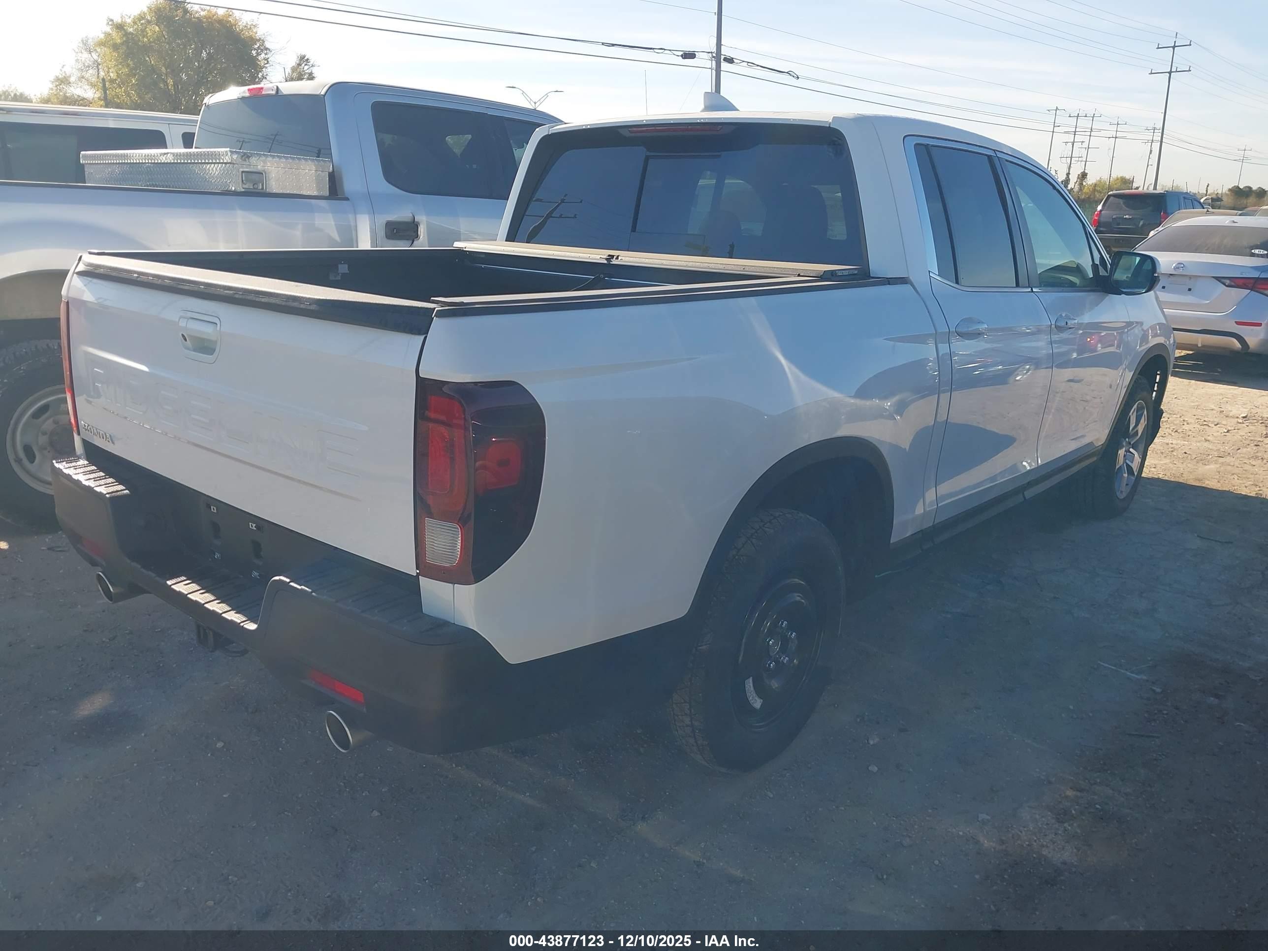 HONDA RIDGELINE image 4