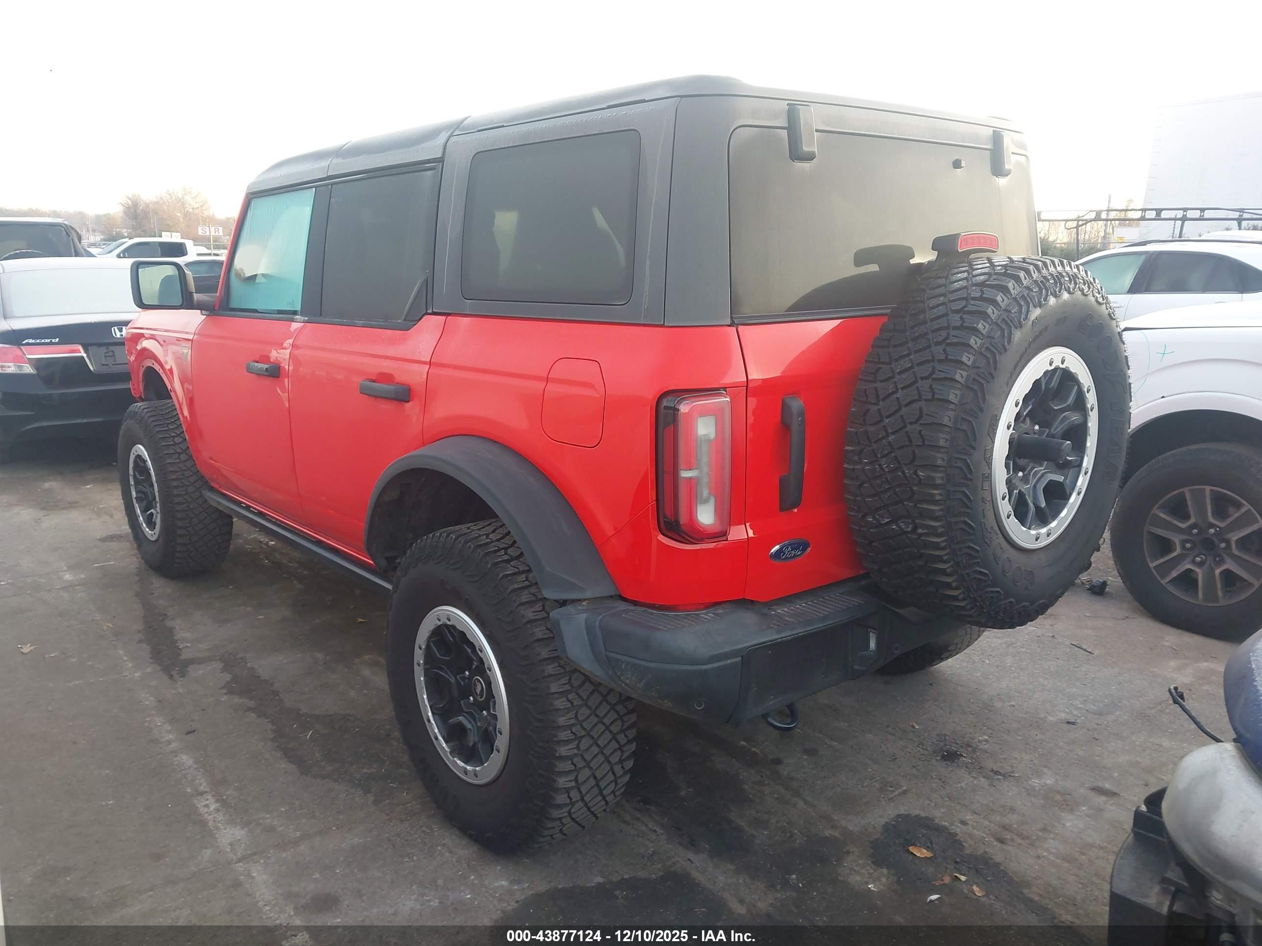 FORD BRONCO image 3