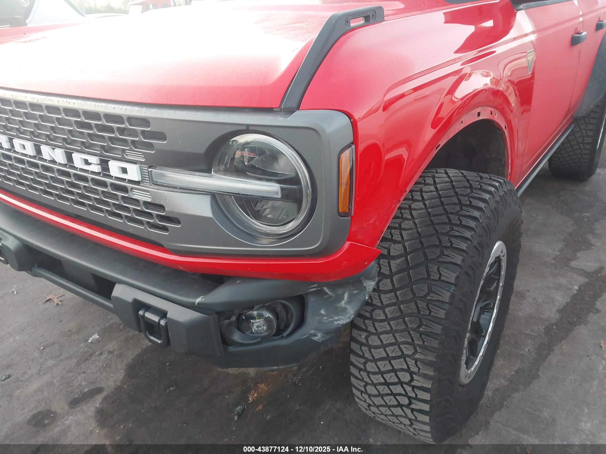 FORD BRONCO image 6