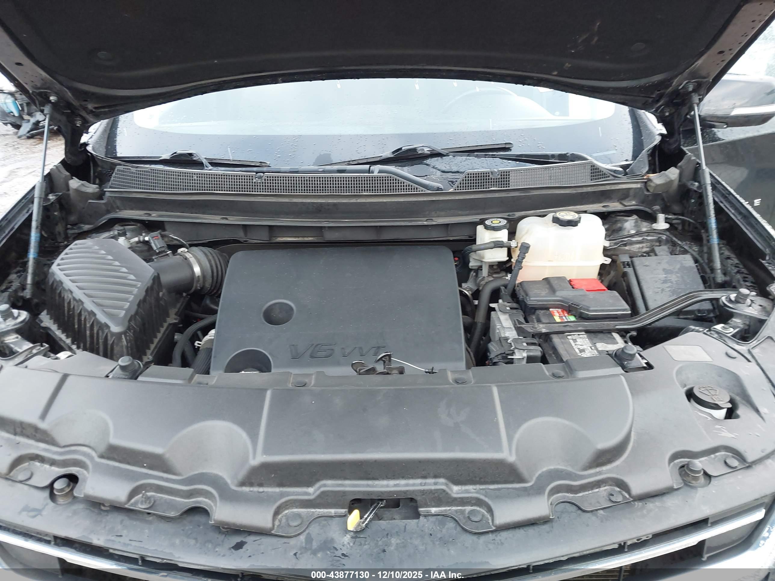 CHEVROLET TRAVERSE image 10