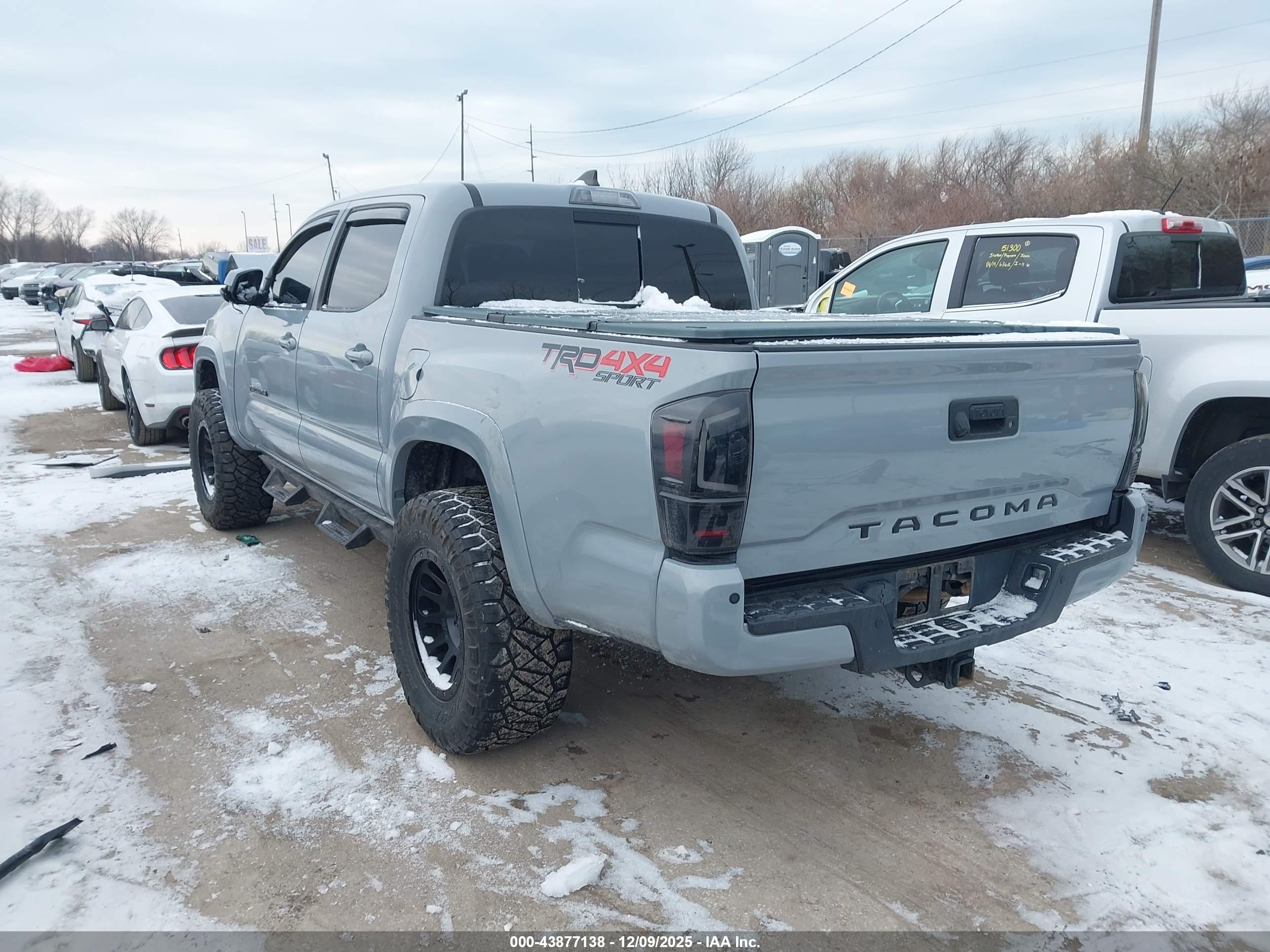 TOYOTA TACOMA image 3
