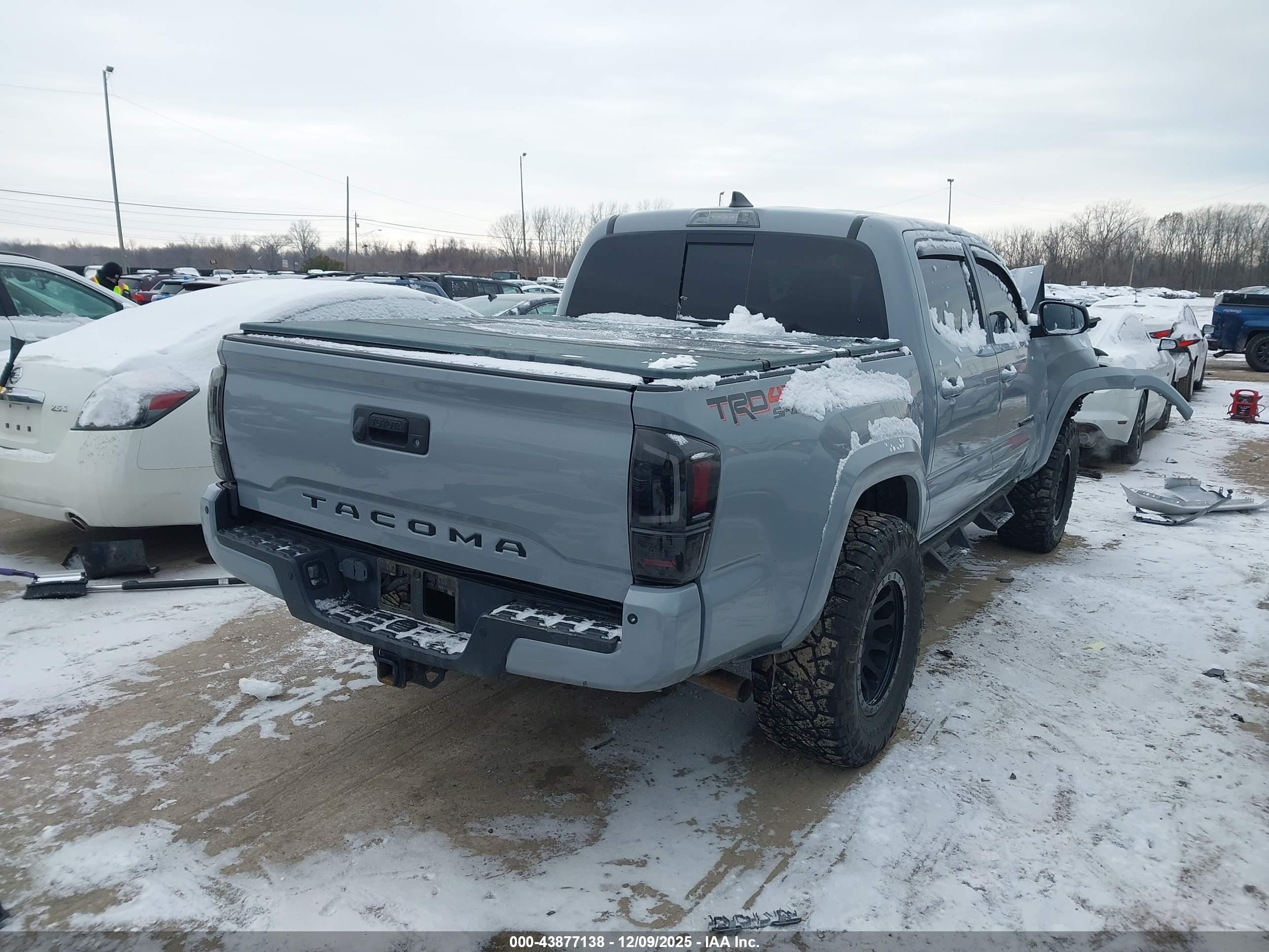 TOYOTA TACOMA image 4