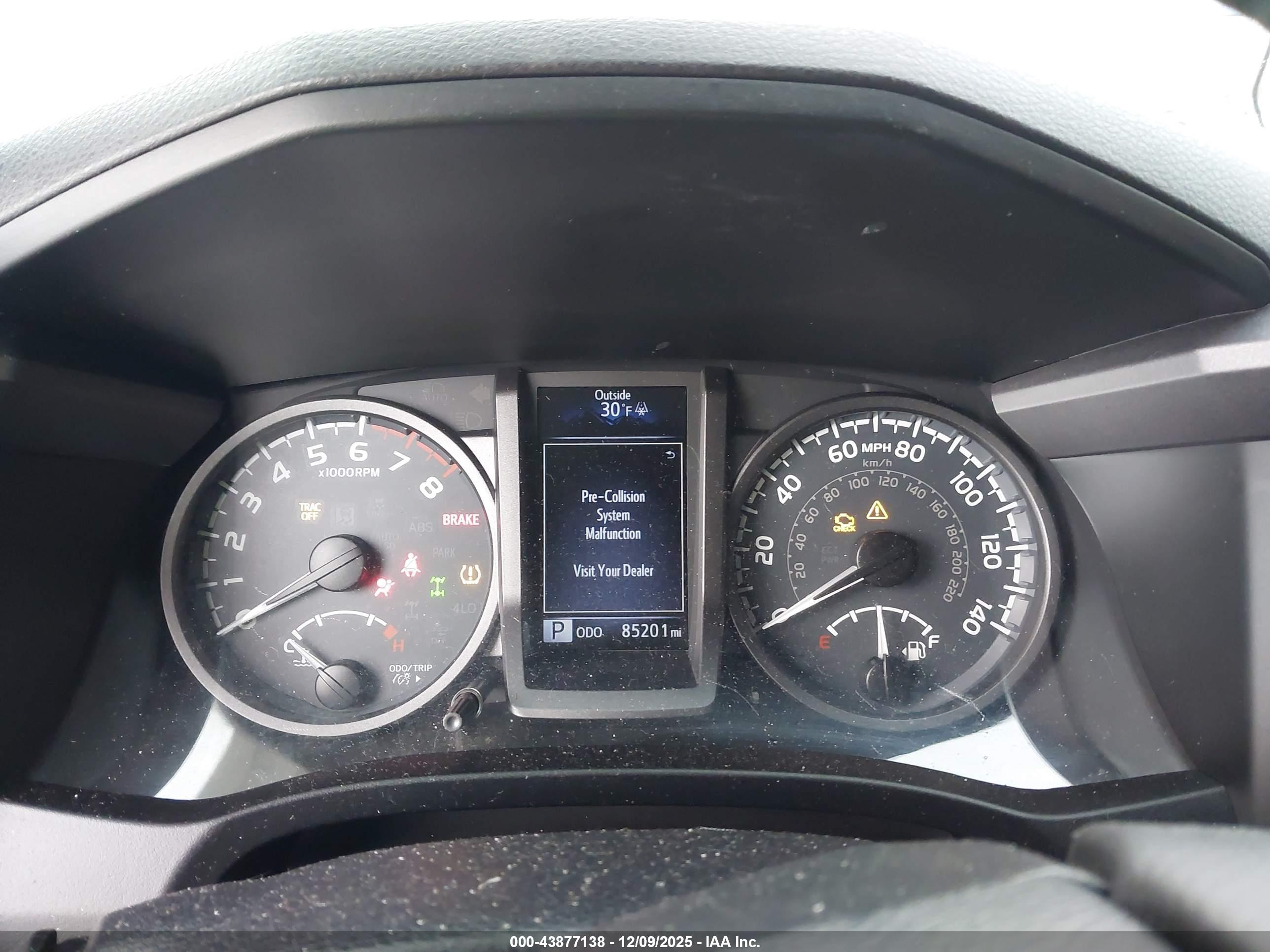 TOYOTA TACOMA image 7