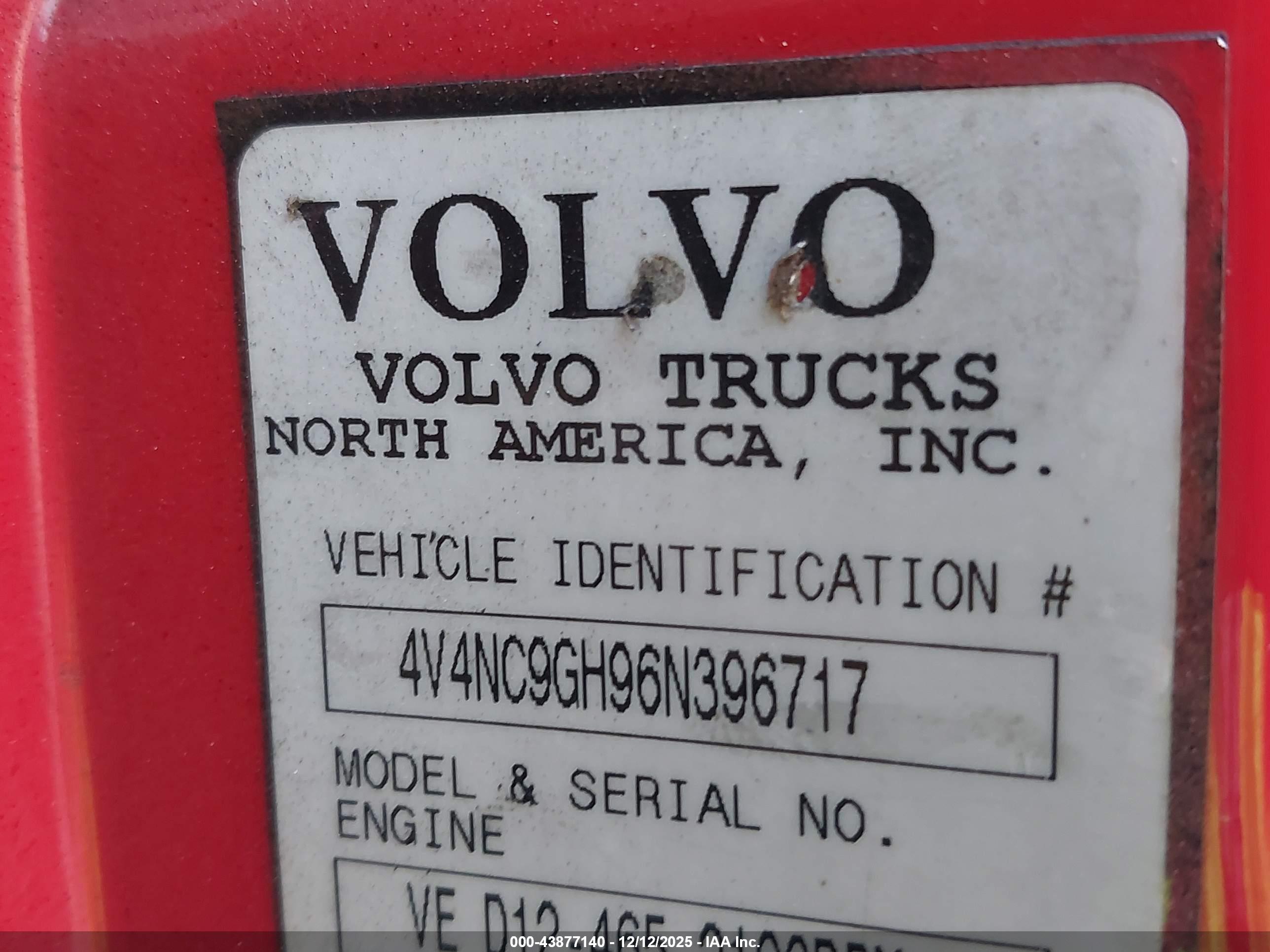 VOLVO VN image 9