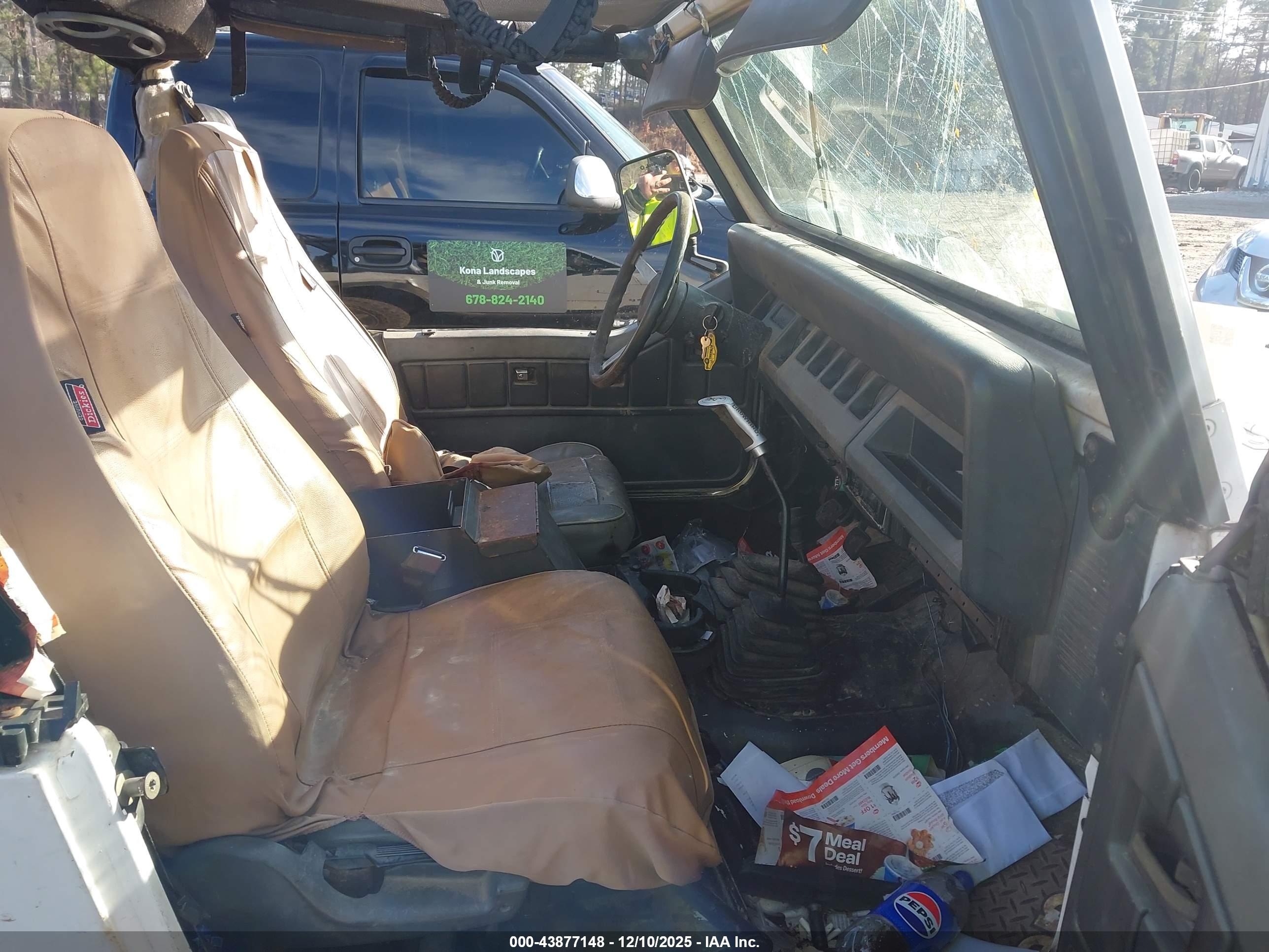 JEEP WRANGLER image 5
