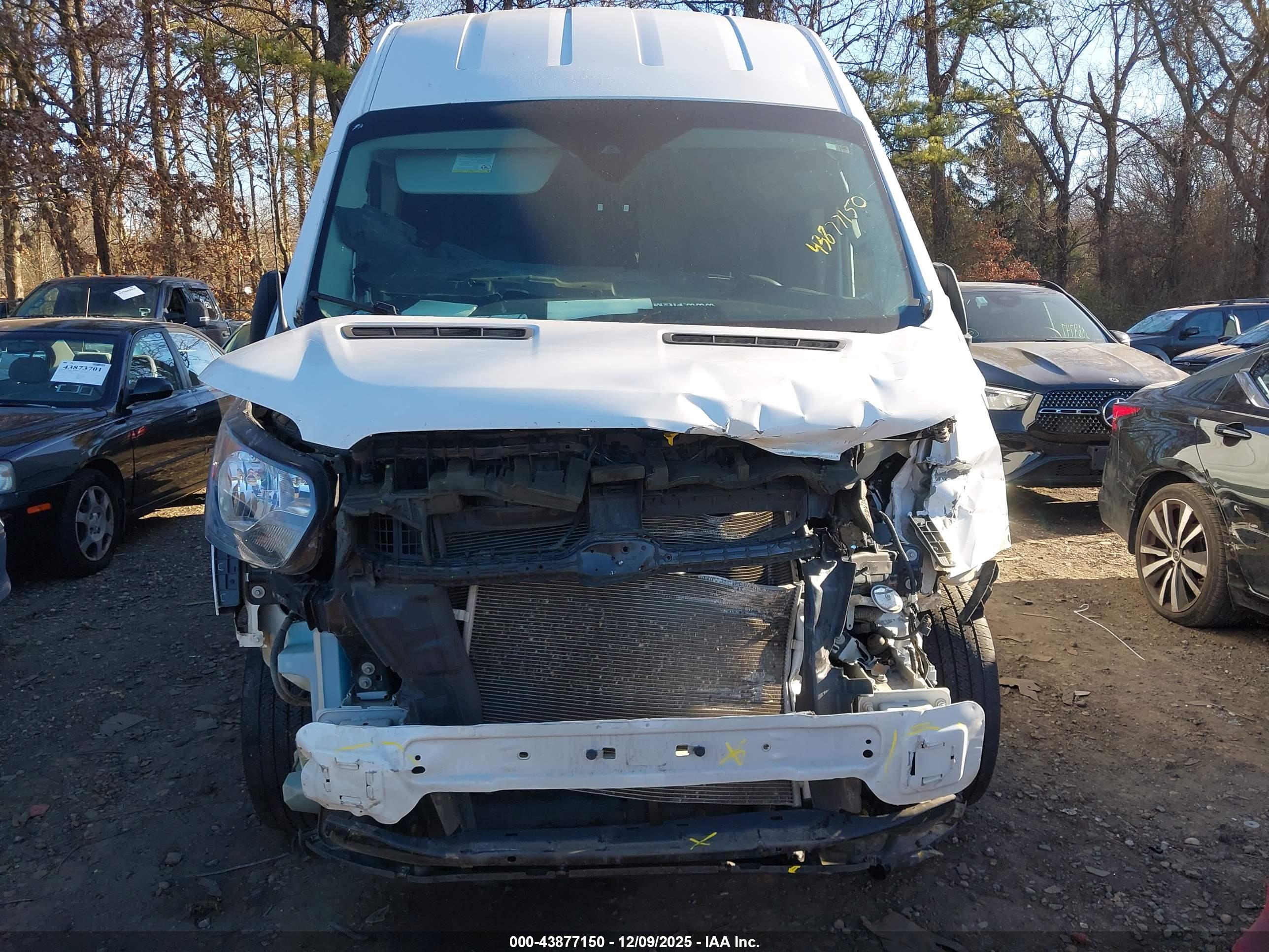 FORD TRANSIT-350 image 6