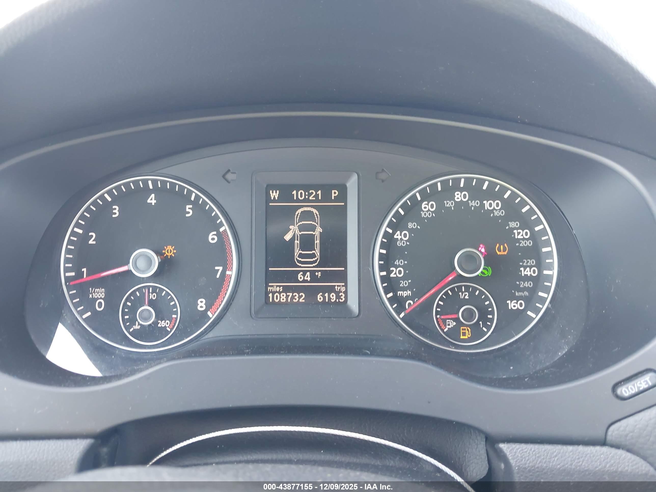 VOLKSWAGEN JETTA image 7