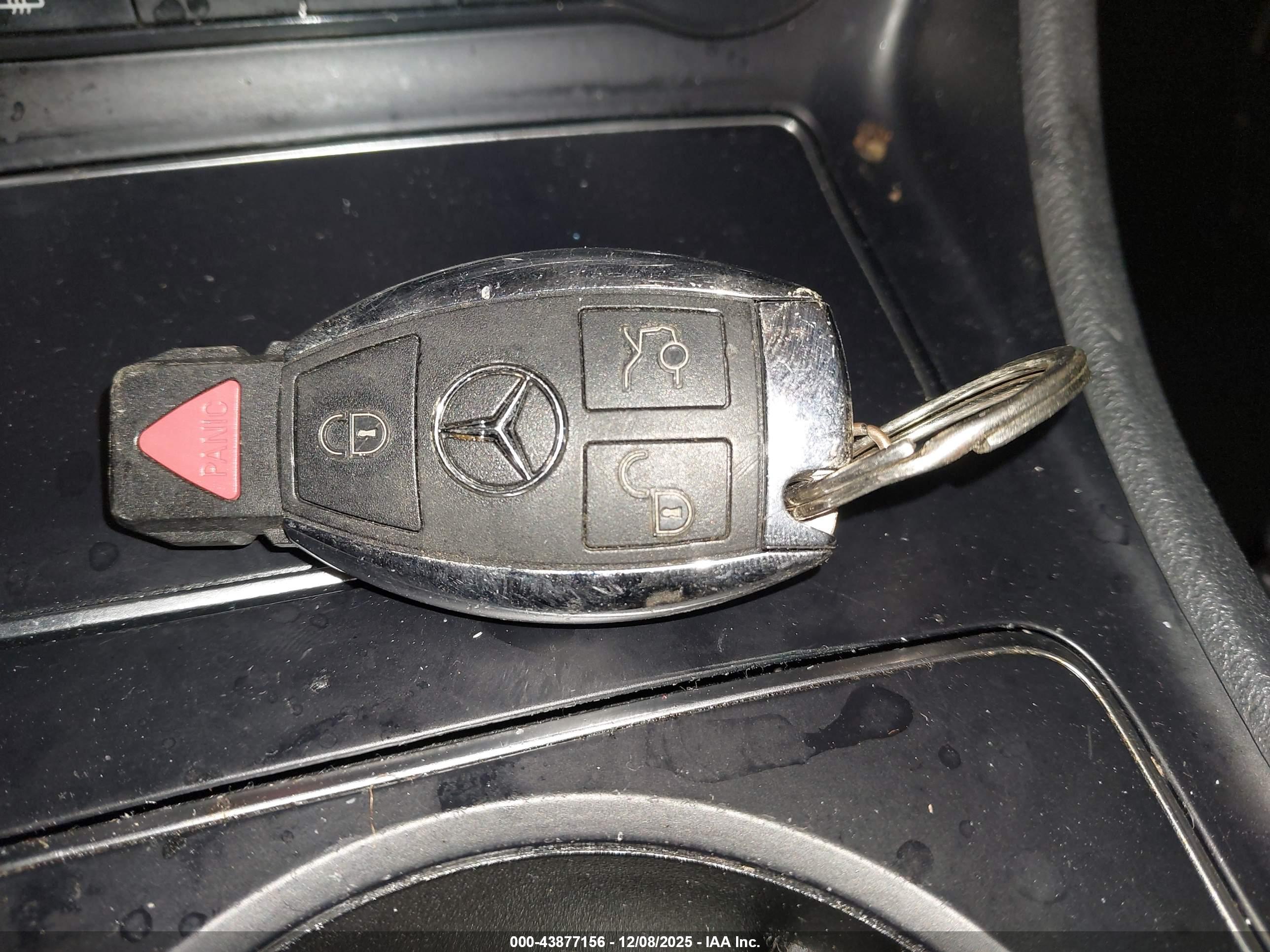 MERCEDES-BENZ GLA image 11