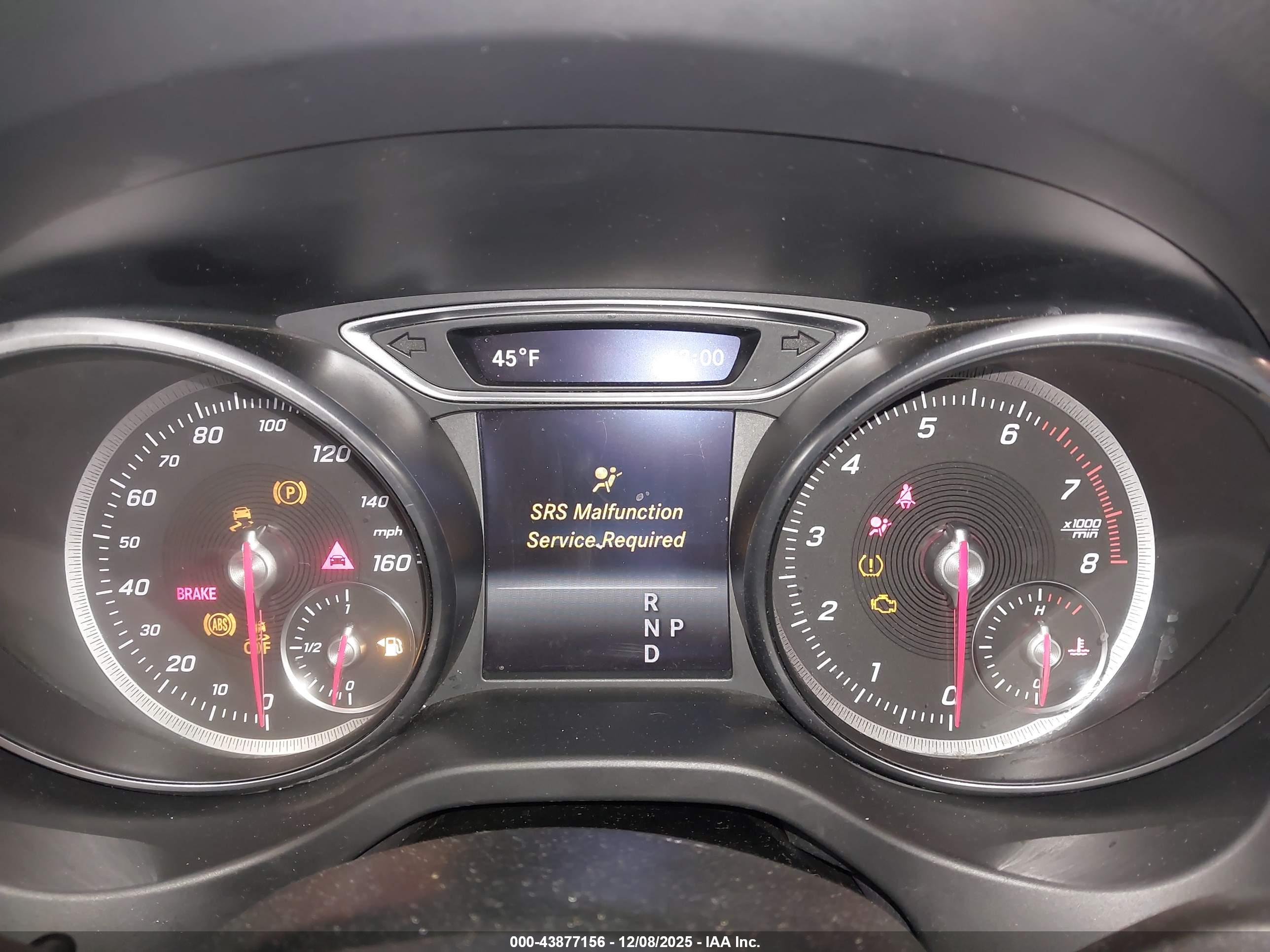 MERCEDES-BENZ GLA image 7