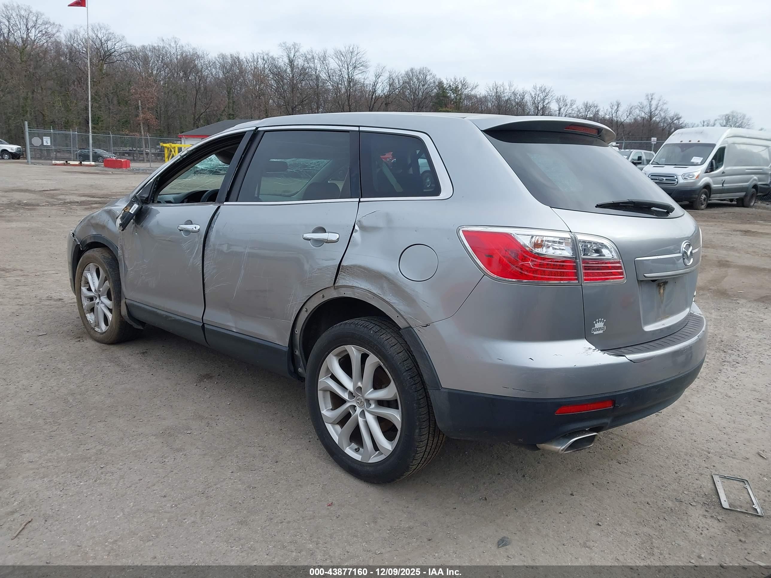 MAZDA CX-9 image 3