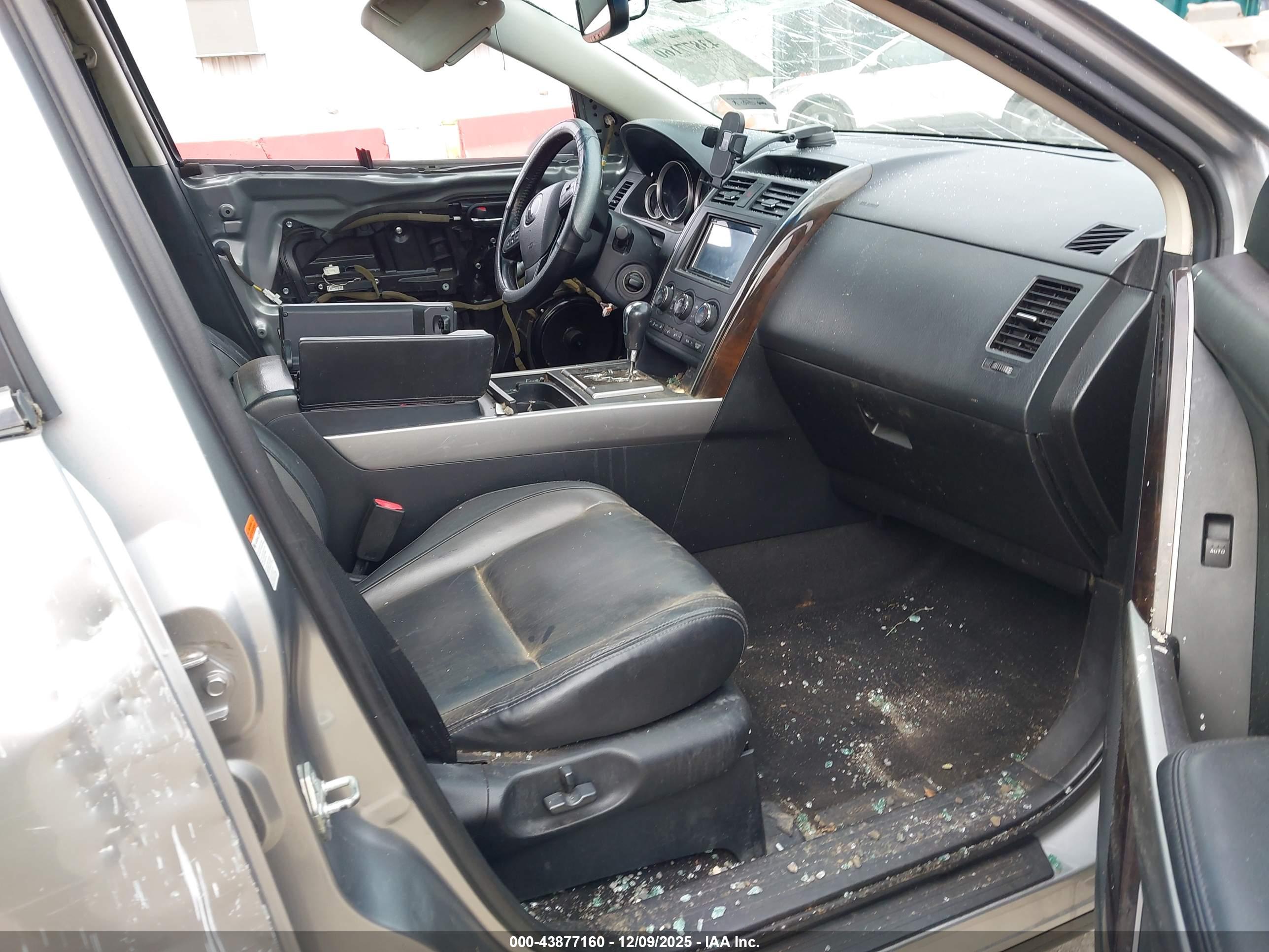 MAZDA CX-9 image 5