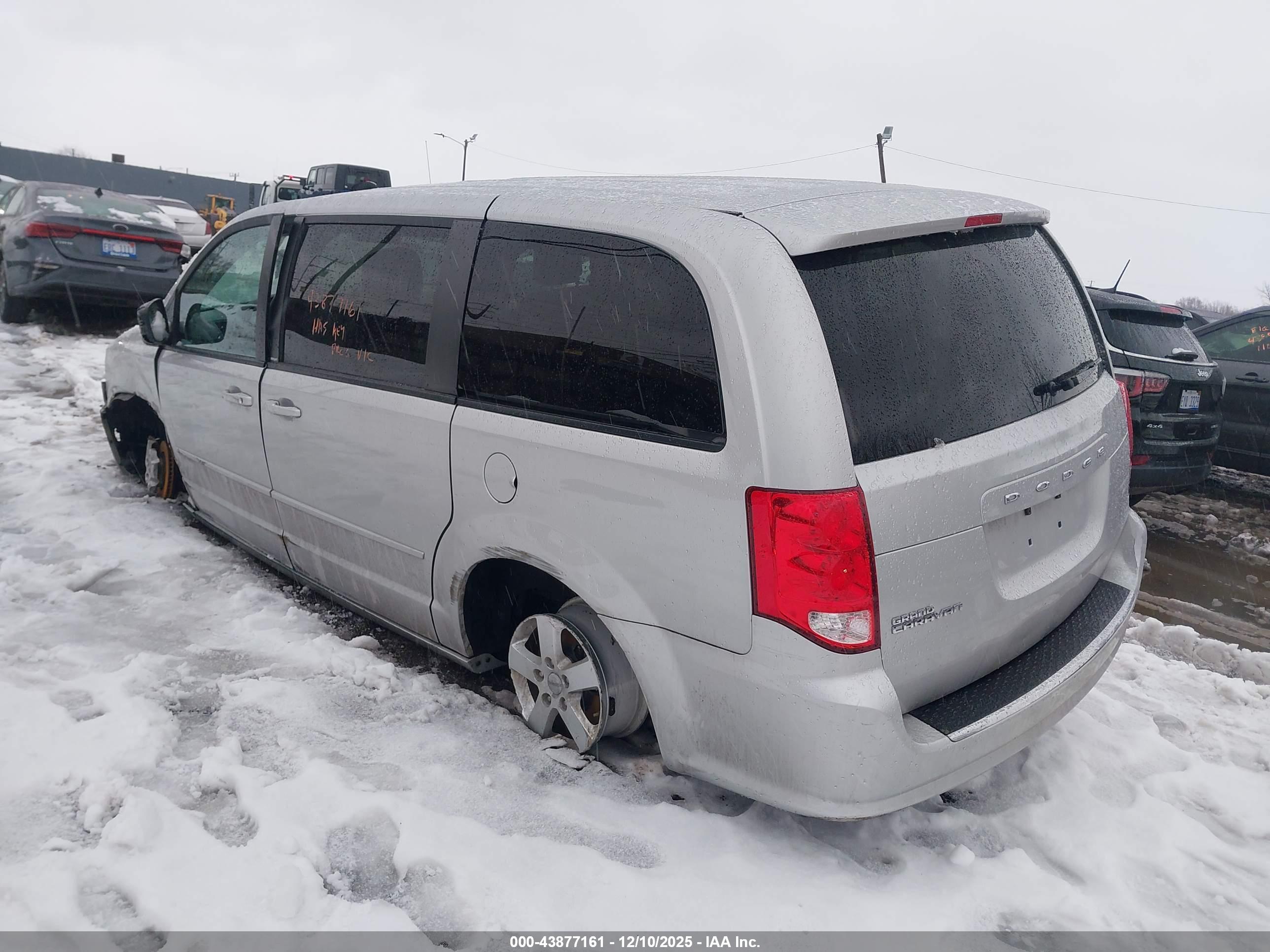 DODGE GRAND image 3