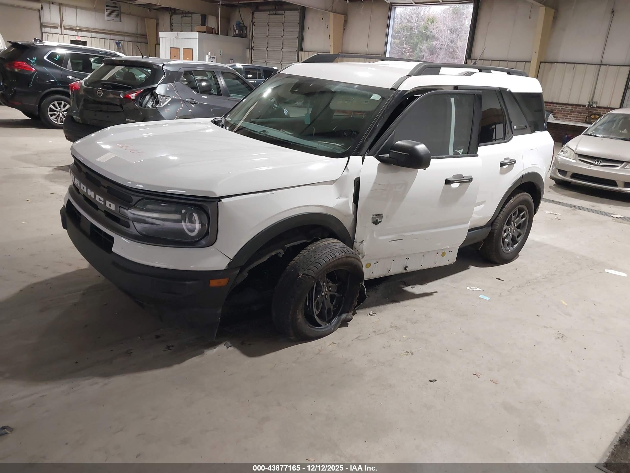 FORD BRONCO image 2