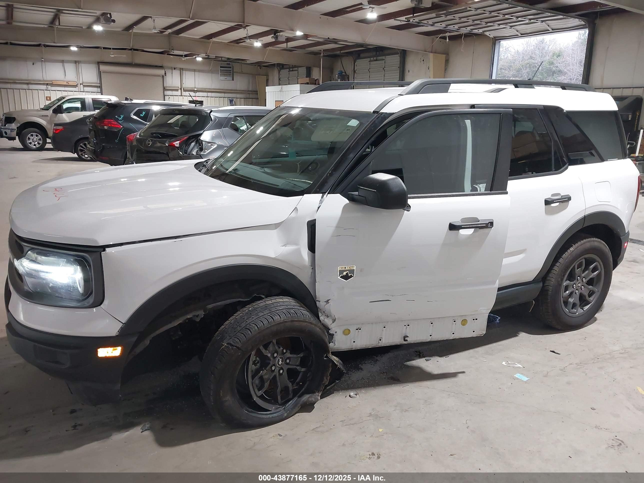 FORD BRONCO image 6