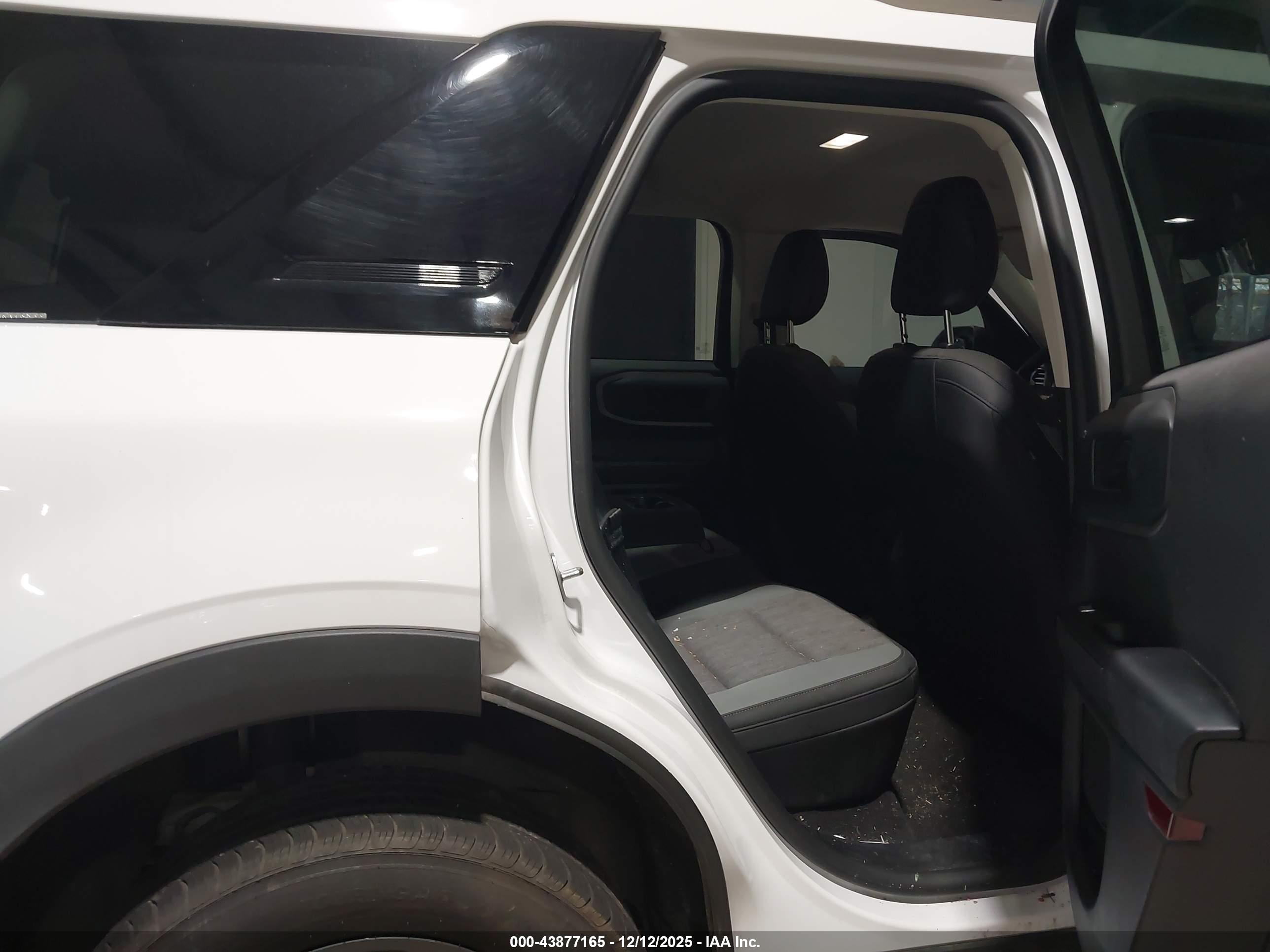 FORD BRONCO image 8