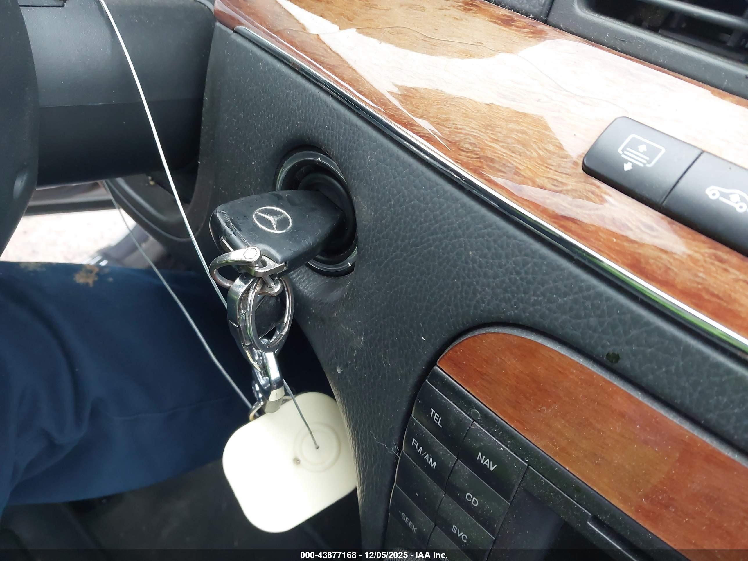 MERCEDES-BENZ S image 11
